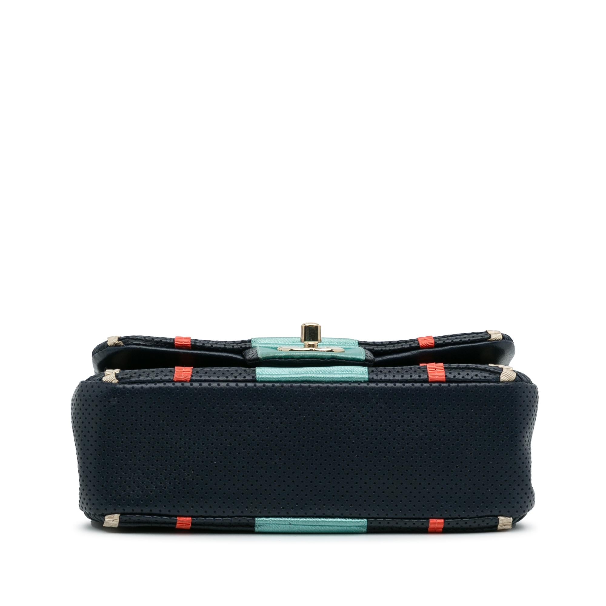 Chanel New Mini Classic Single Flap (SHG-DhrDrT)