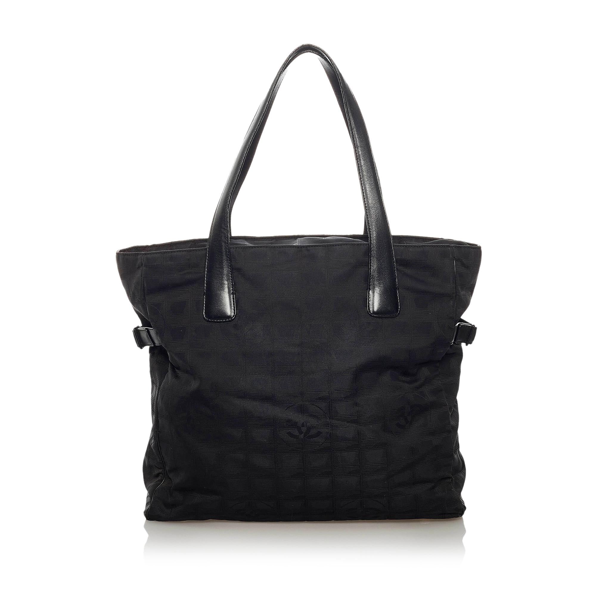 Chanel New Travel Line Nylon Tote Bag (SHG-29034)
