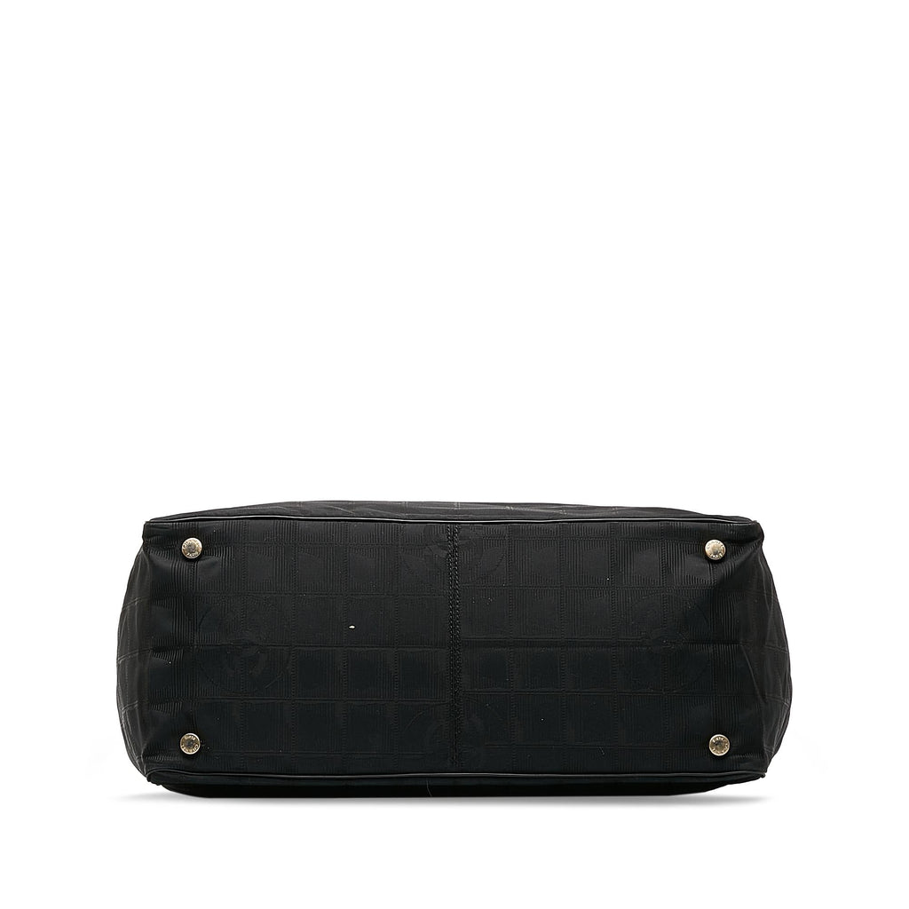 Chanel New Travel Line Tote (SHG-i4J9zq)