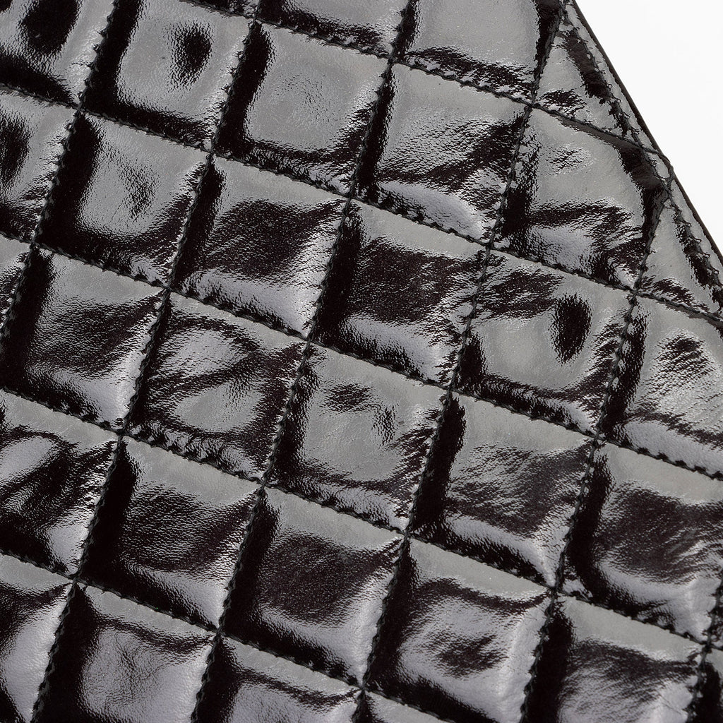 Chanel Patent Leather CC Brilliant iPad Case (SHF-NuaWXc)