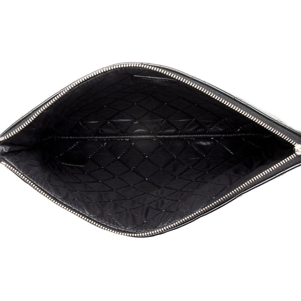 Chanel Patent Leather Medium O-Case (SHF-aLyKNf)