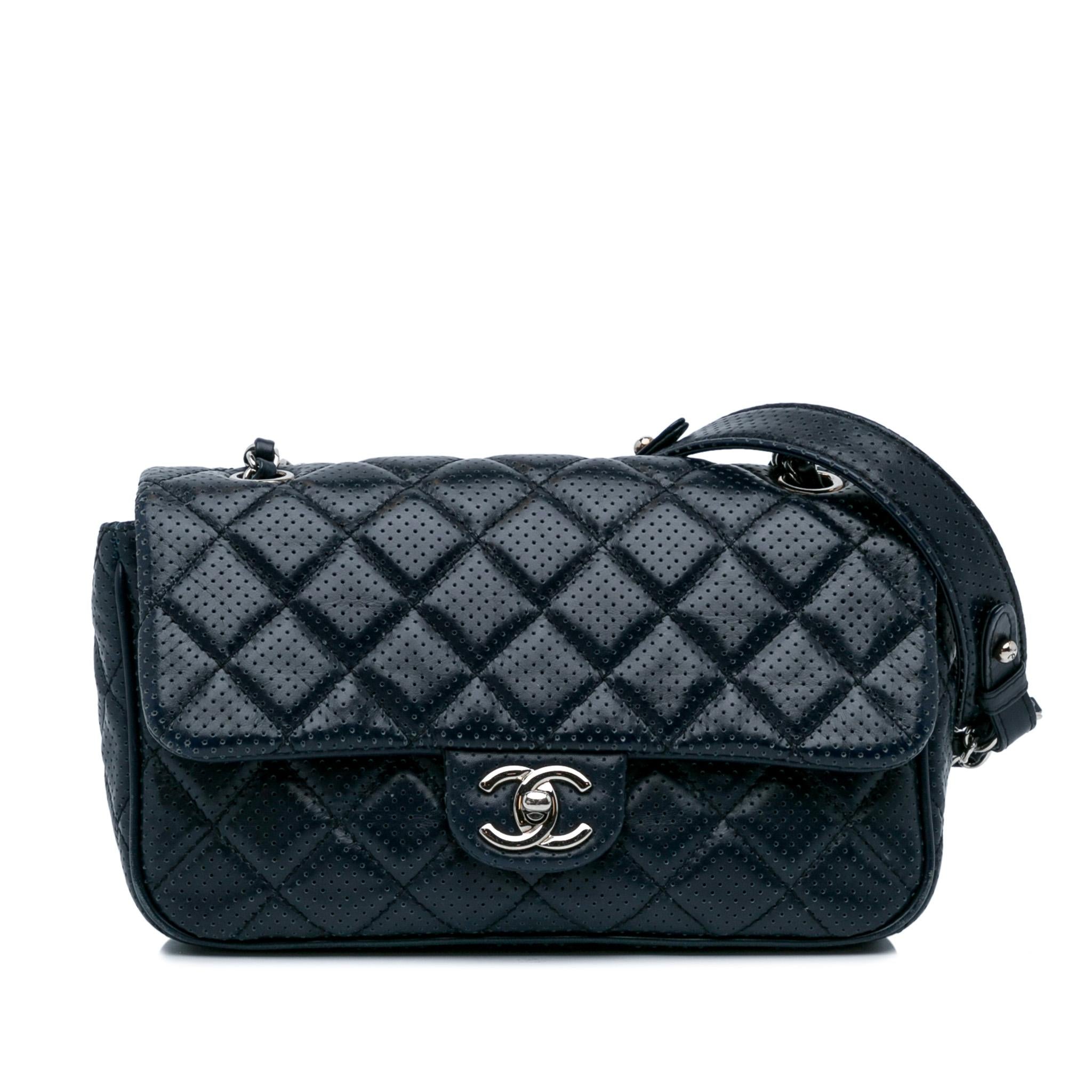 Chanel Perforated Classic Mini Rectangular Flap (SHG-NYfWbm)