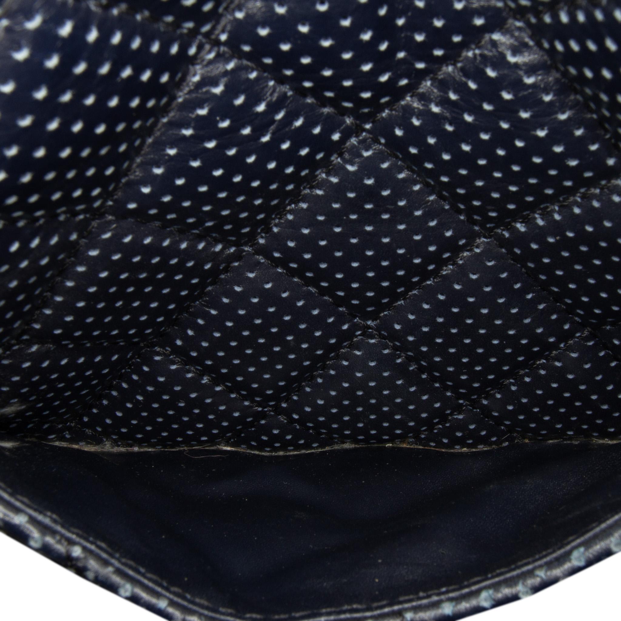 Chanel Perforated Classic Mini Rectangular Flap (SHG-NYfWbm)