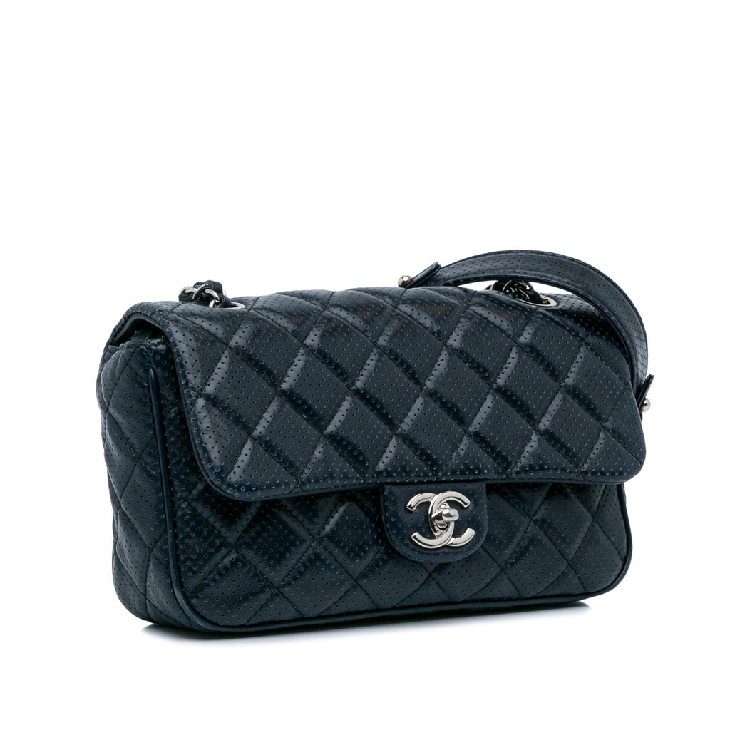 Chanel Perforated Classic Mini Rectangular Flap (SHG-NYfWbm)