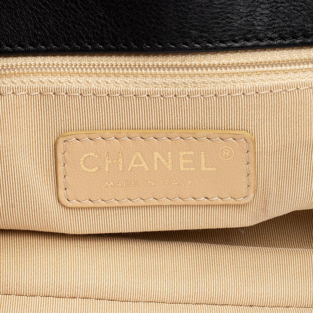 Chanel Quilted Calfskin CC Crown Small Tote (SHF-bToVAu)