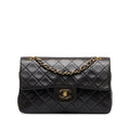 Chanel Small Classic Lambskin Double Flap (SHG-XyrSNo)
