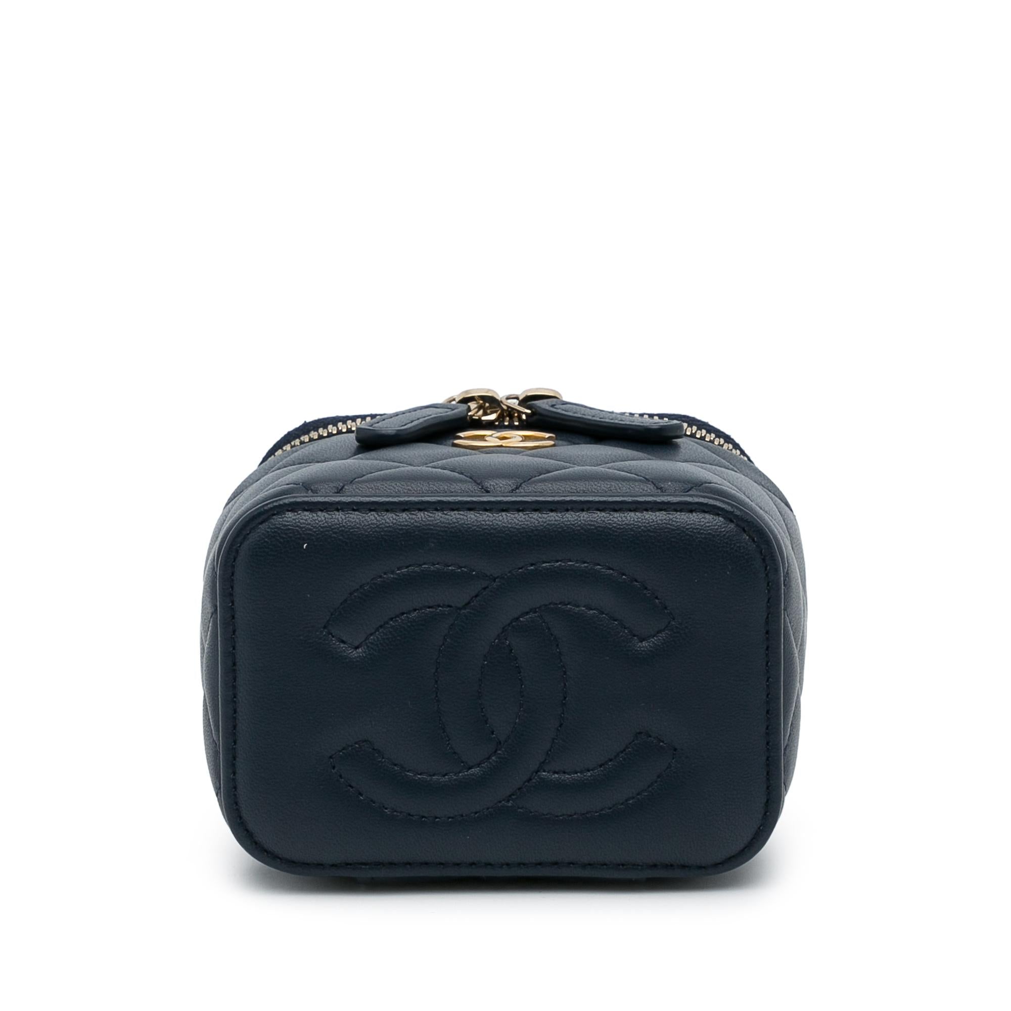 Chanel Small Lambskin Top Handle Vanity Bag (SHG-FgncGV)