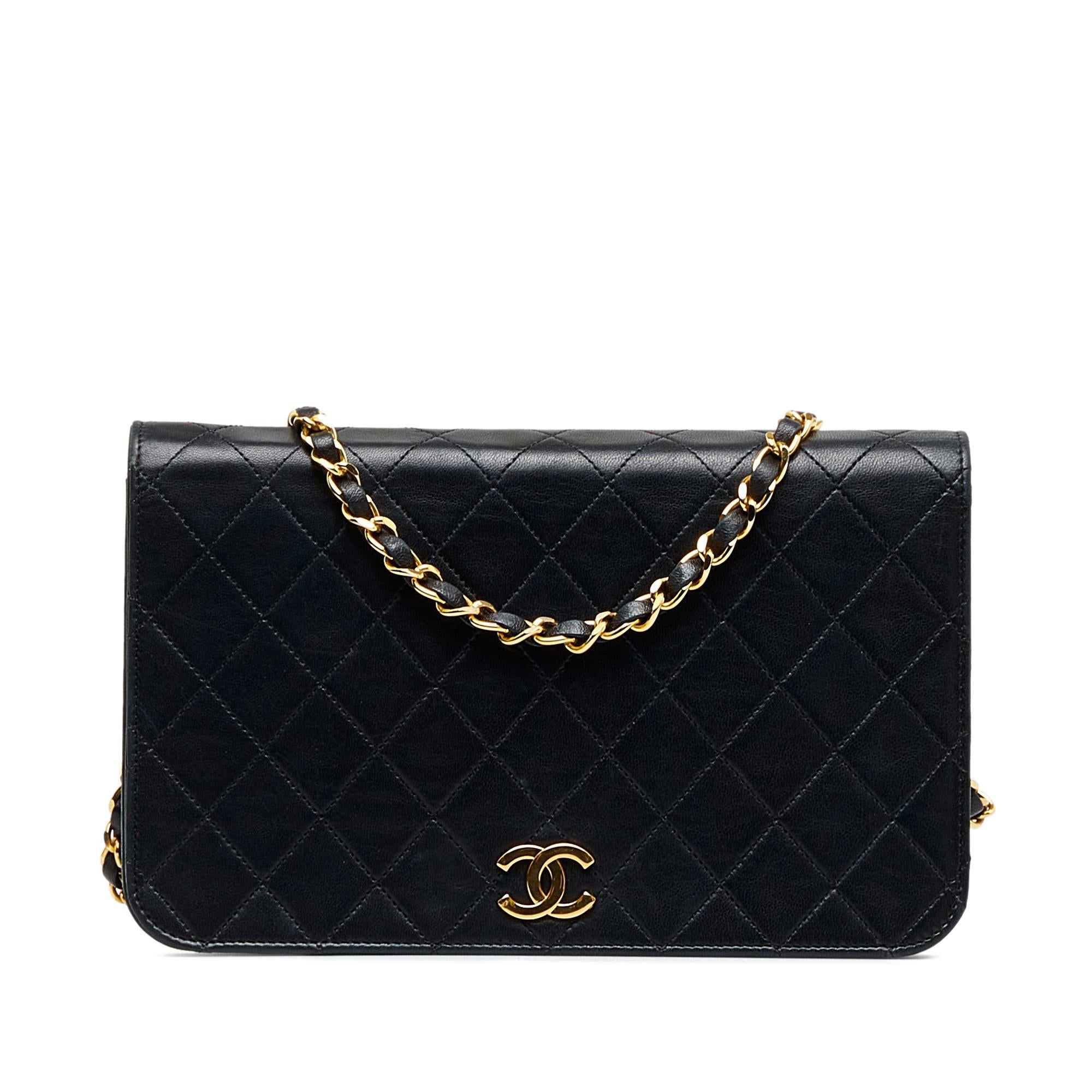 Chanel Small Matelasse Lambskin Chain Shoulder Bag (SHG-t9i4S0)