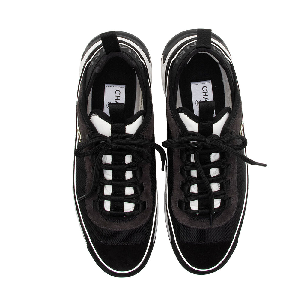 Chanel Suede Mesh CC Cap Toe Sneakers - Size 10.5 / 40.5 (SHF-ASezZ0)