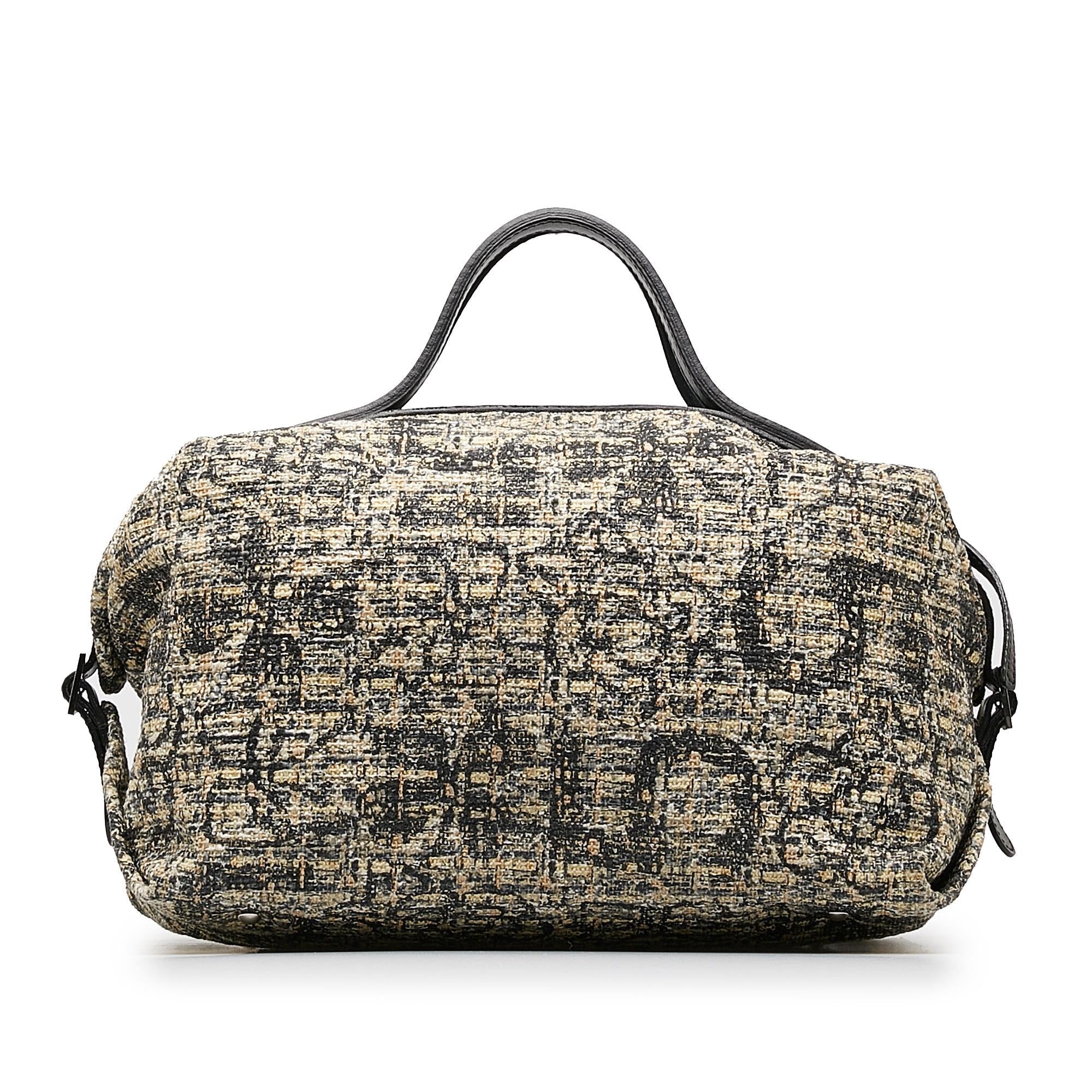 Chanel Tweed Clover Handbag (SHG-JHfvlH)
