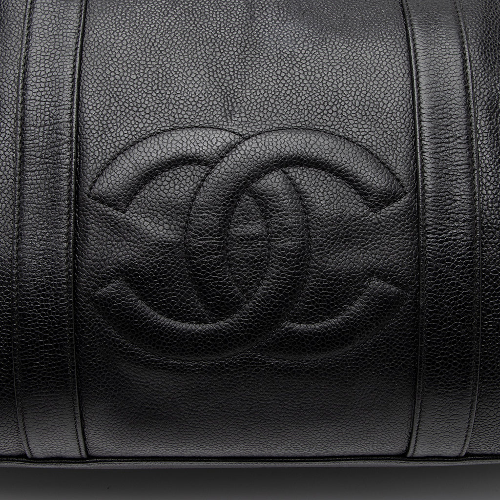 Chanel Vintage Caviar Leather Timeless CC Duffle Bag (SHF-8OA81f)