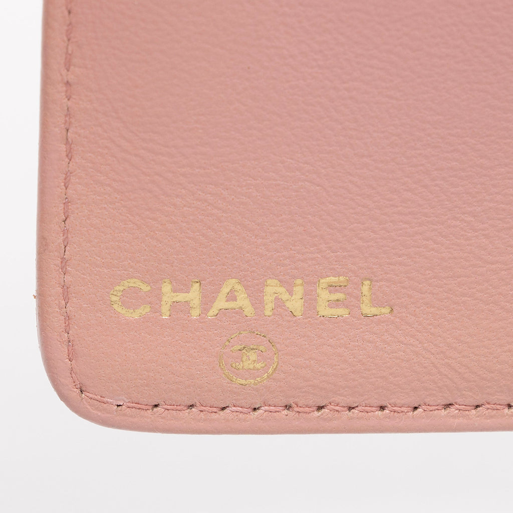 Chanel Vintage Embossed Lambskin Lucky Symbols Bi-Fold Wallet (SHF-uNdtFJ)