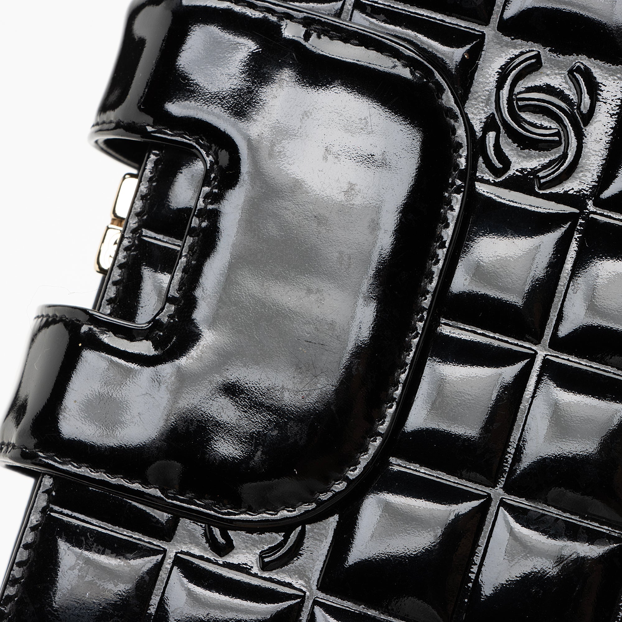Chanel Vintage Patent Leather Chocolate Bar Wallet (SHF-22754)
