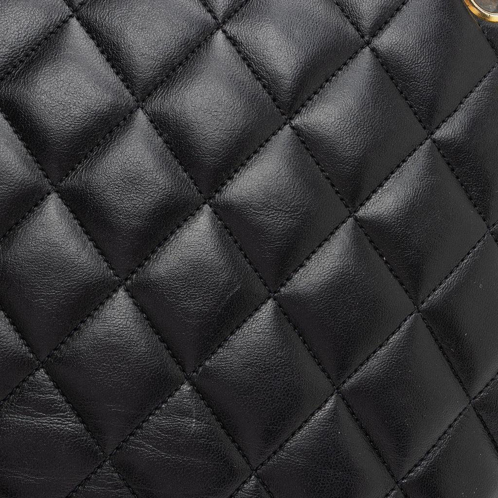 Chanel Vintage Quilted Lambskin Medium Shoulder Bag (SHF-lBlF7a)