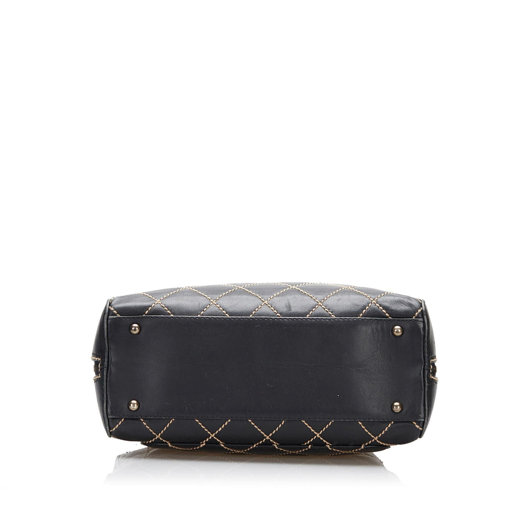 Chanel Wild Stitch Leather Handbag (SHG-FqQKaO)