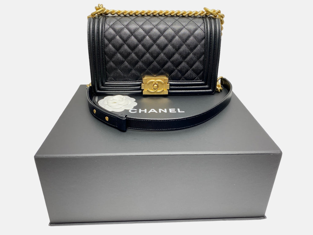 Handbag Luxury Designer By Chanel  Size: Medium