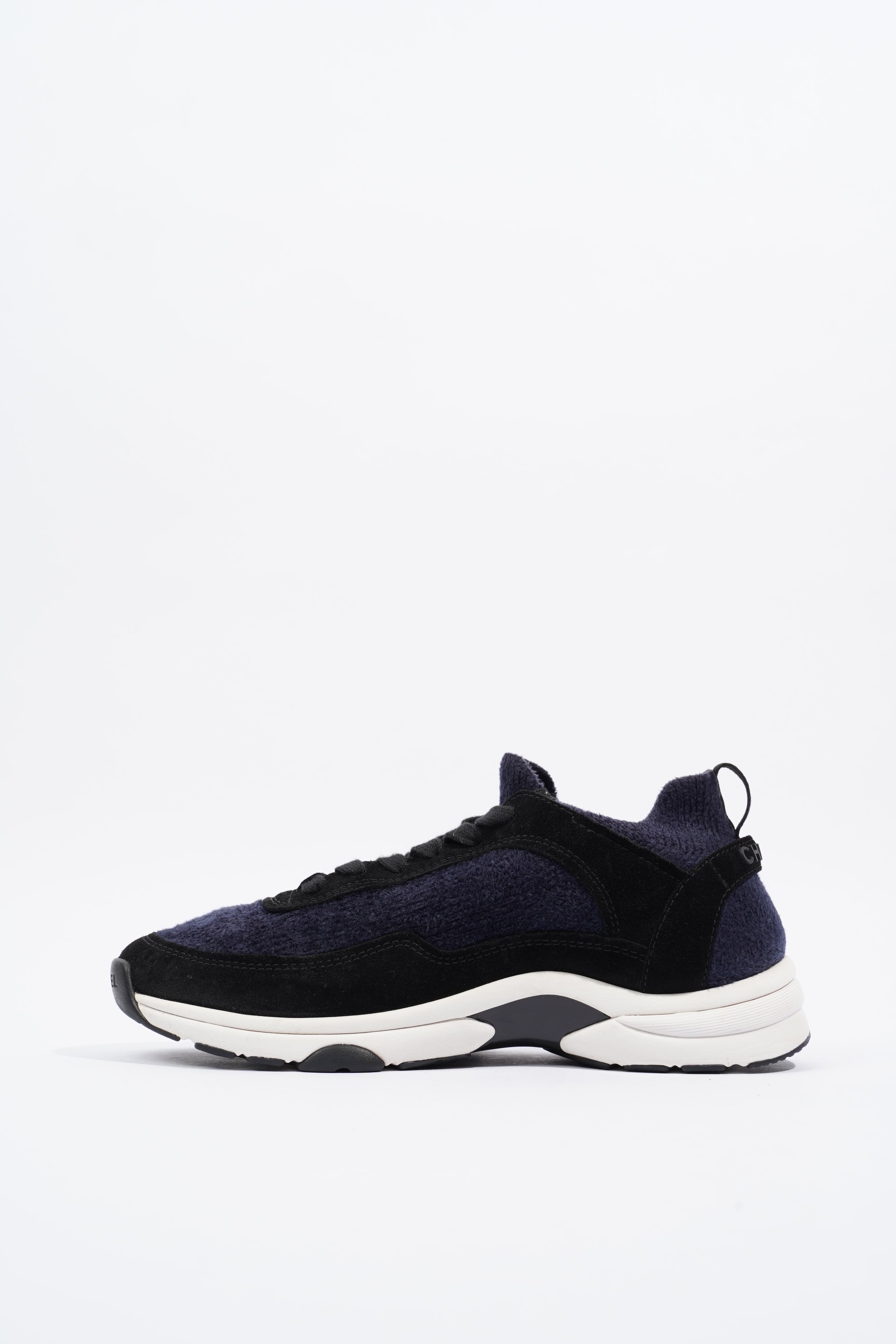 Chanel CC Logo Sneaker Navy / Black / White Fabric EU 39 UK 6