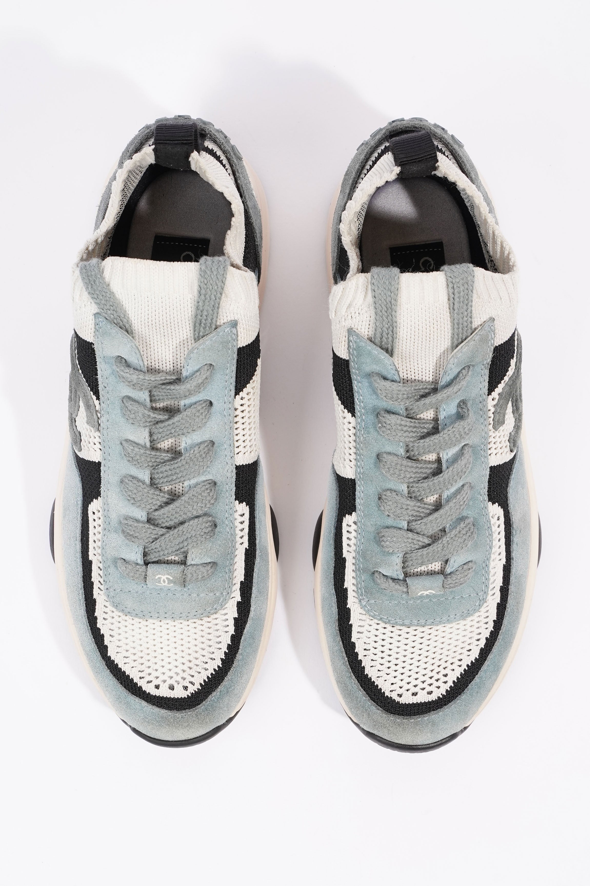 Chanel CC Logo Knit Sneaker White / Blue / Black Suede EU 38.5 UK 5.5