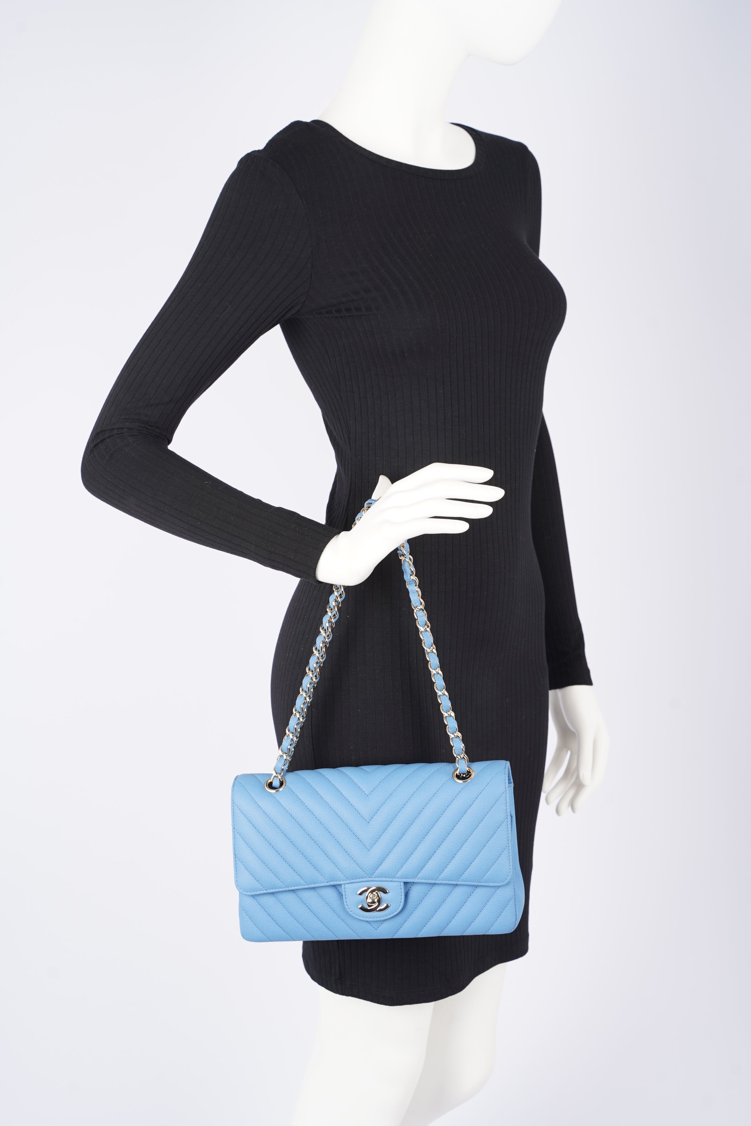 Chanel Womens Quilted Caviar Chevron Classic Double Flap Medium