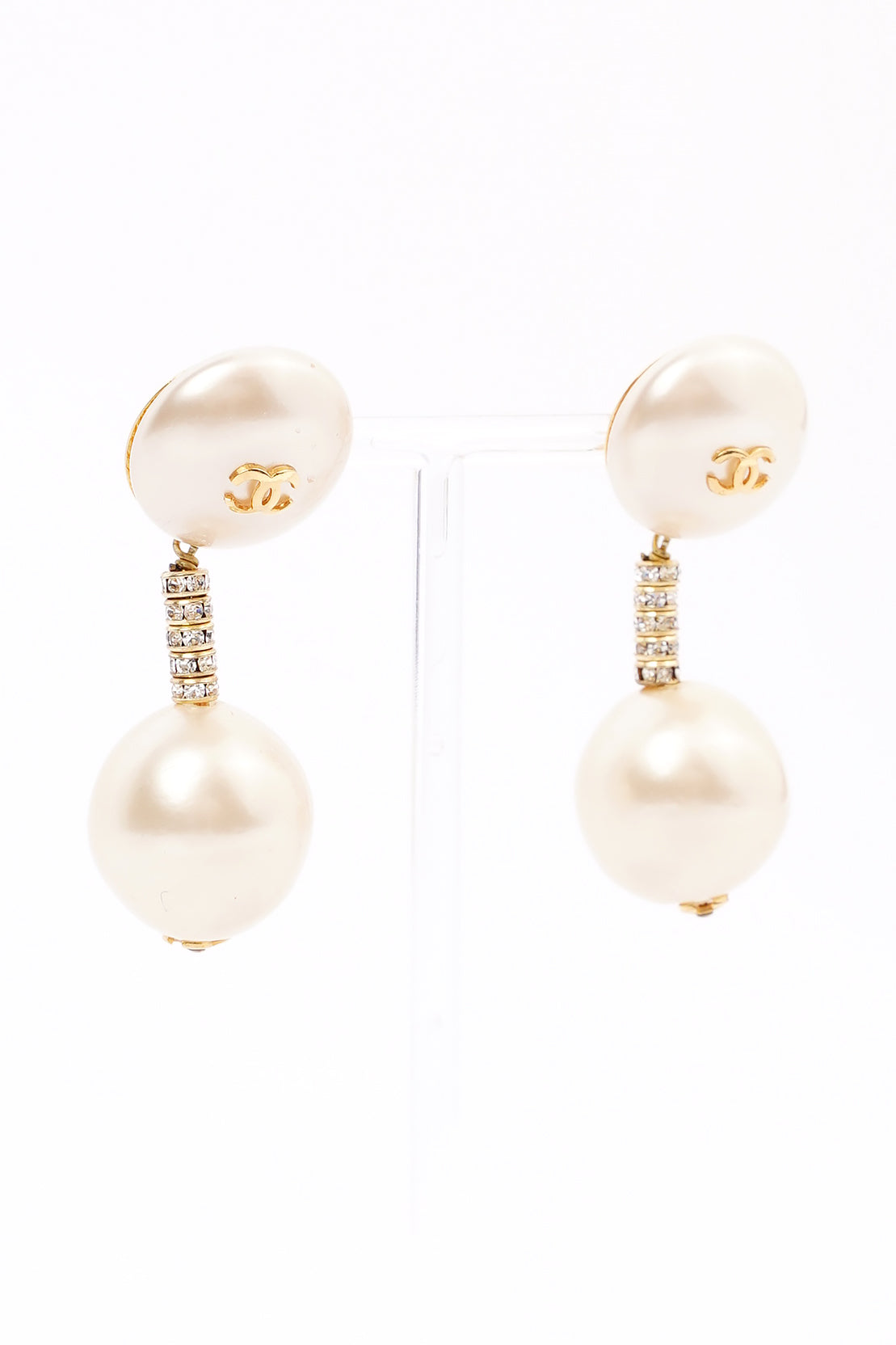 Chanel Pearl Pendant Earrings
