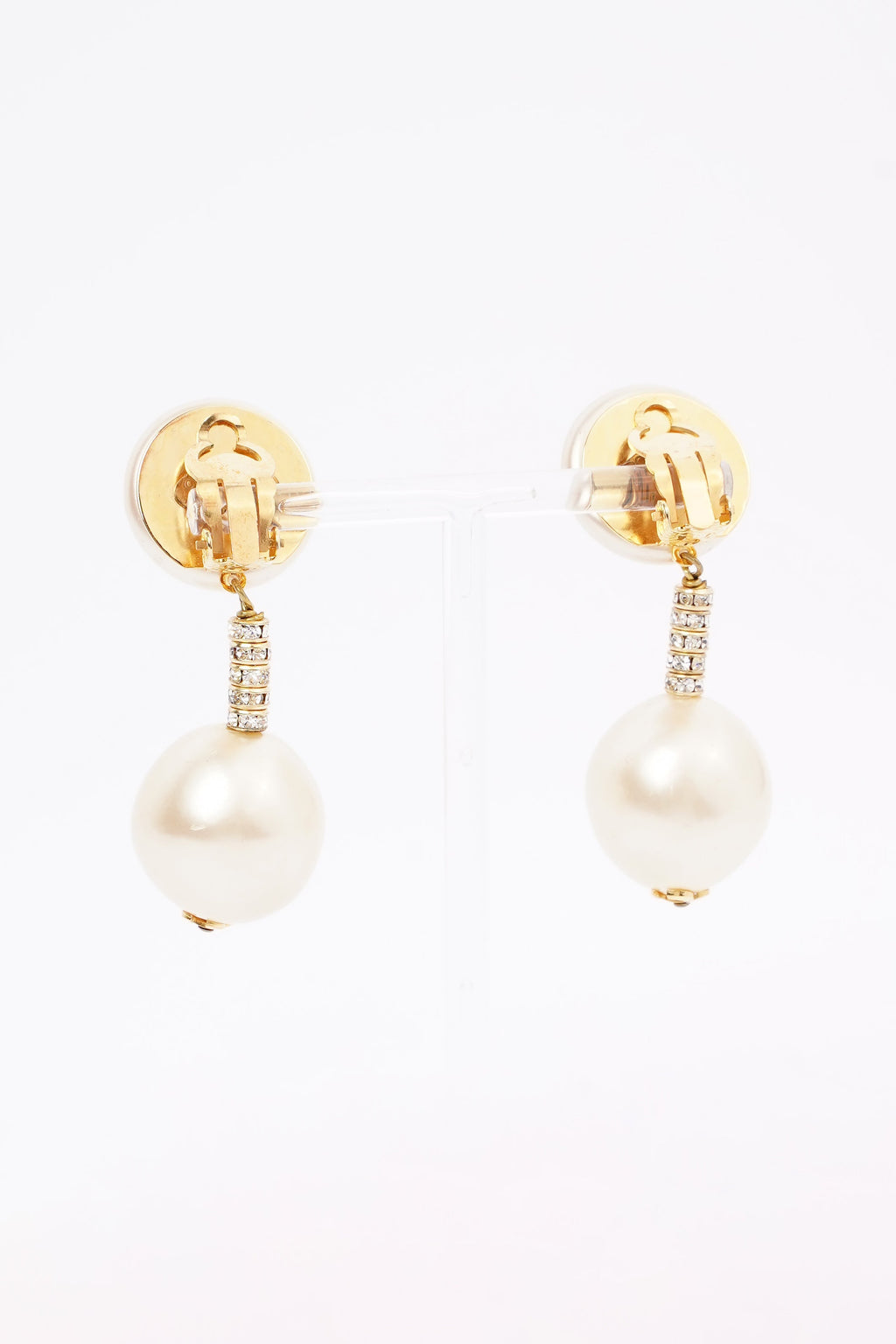 Chanel Pearl Pendant Earrings