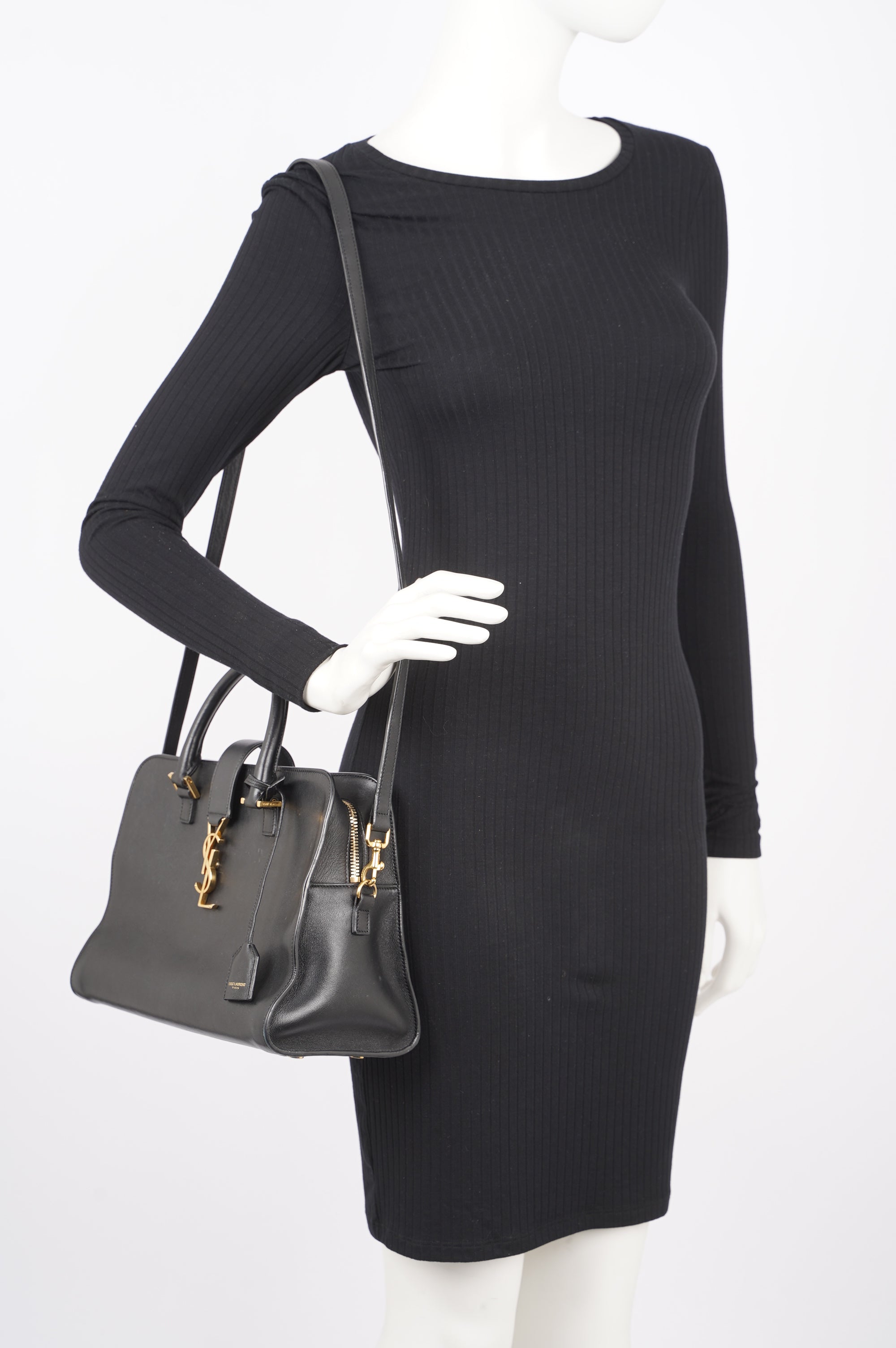 Saint Laurent Womens Cabas Black / Gold Small
