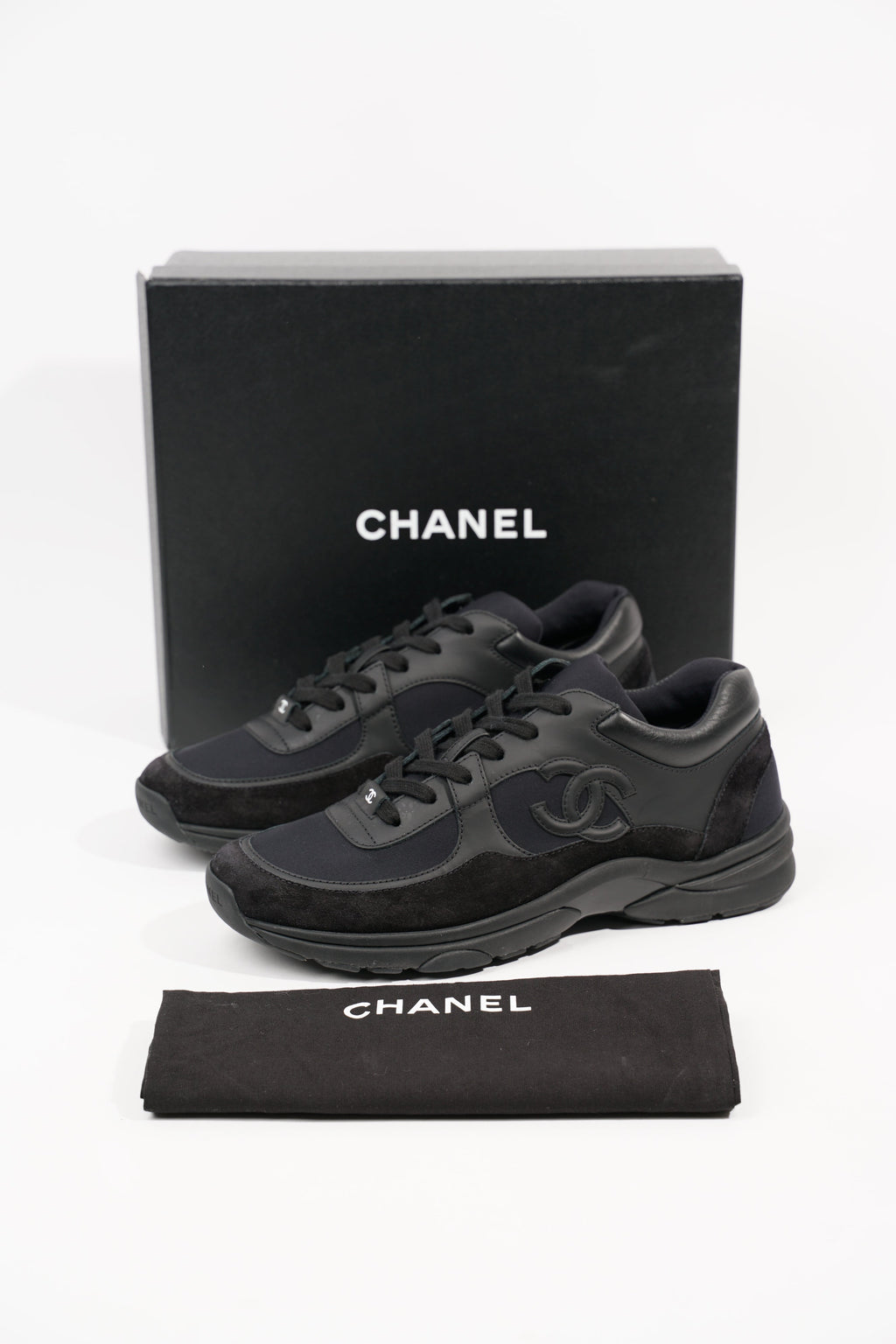 Chanel Womens CC Logo Black EU 41 / UK 8