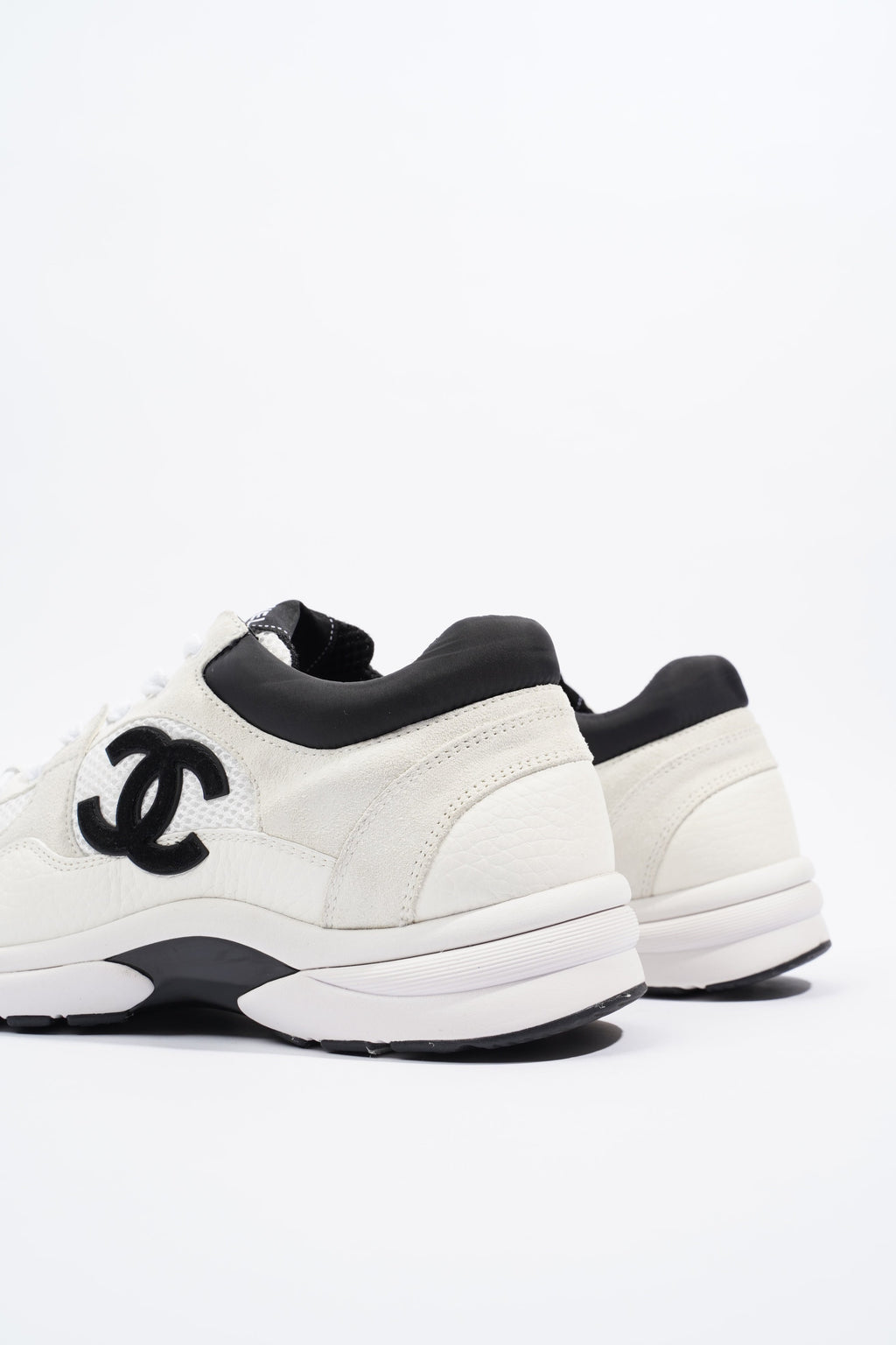 Chanel Womens CC Runners White / Cream / Black EU 39.5 / UK 6.5