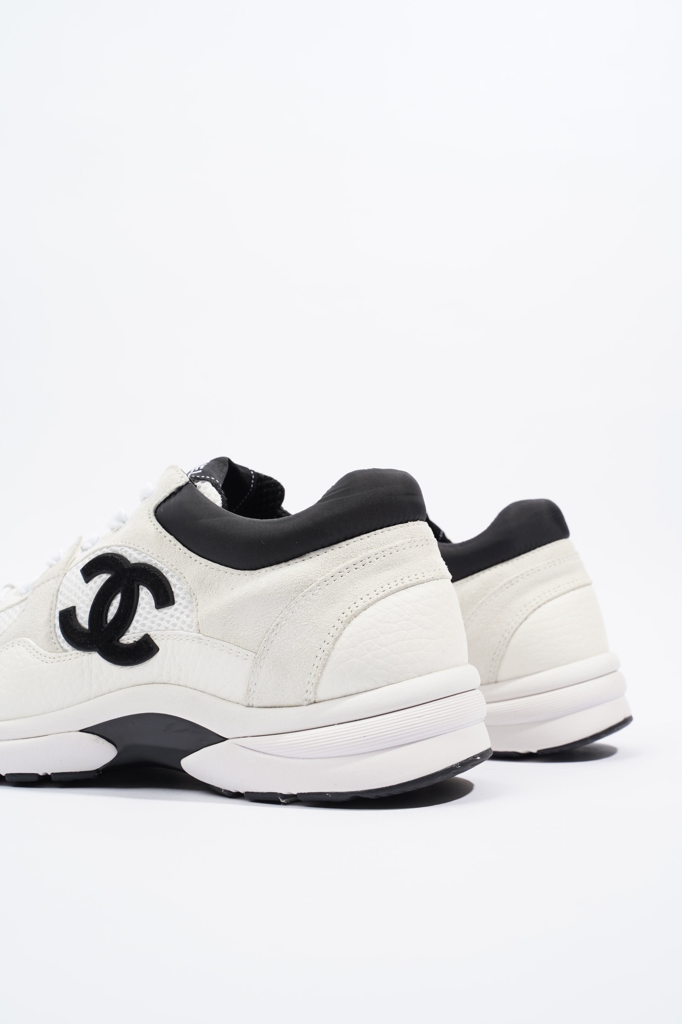 Chanel Womens CC Runners White / Cream / Black EU 39.5 / UK 6.5