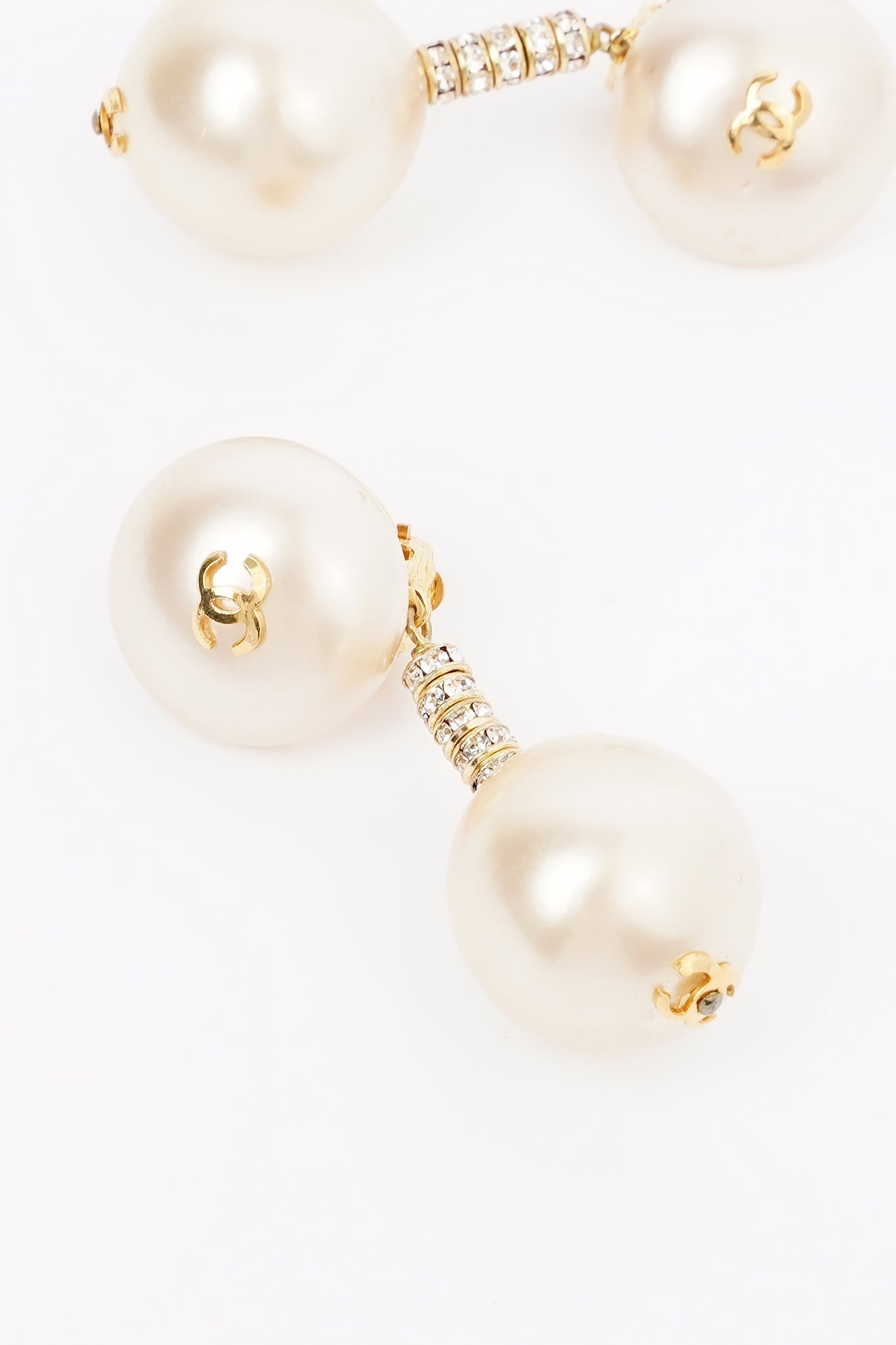 Chanel Pearl Pendant Earrings