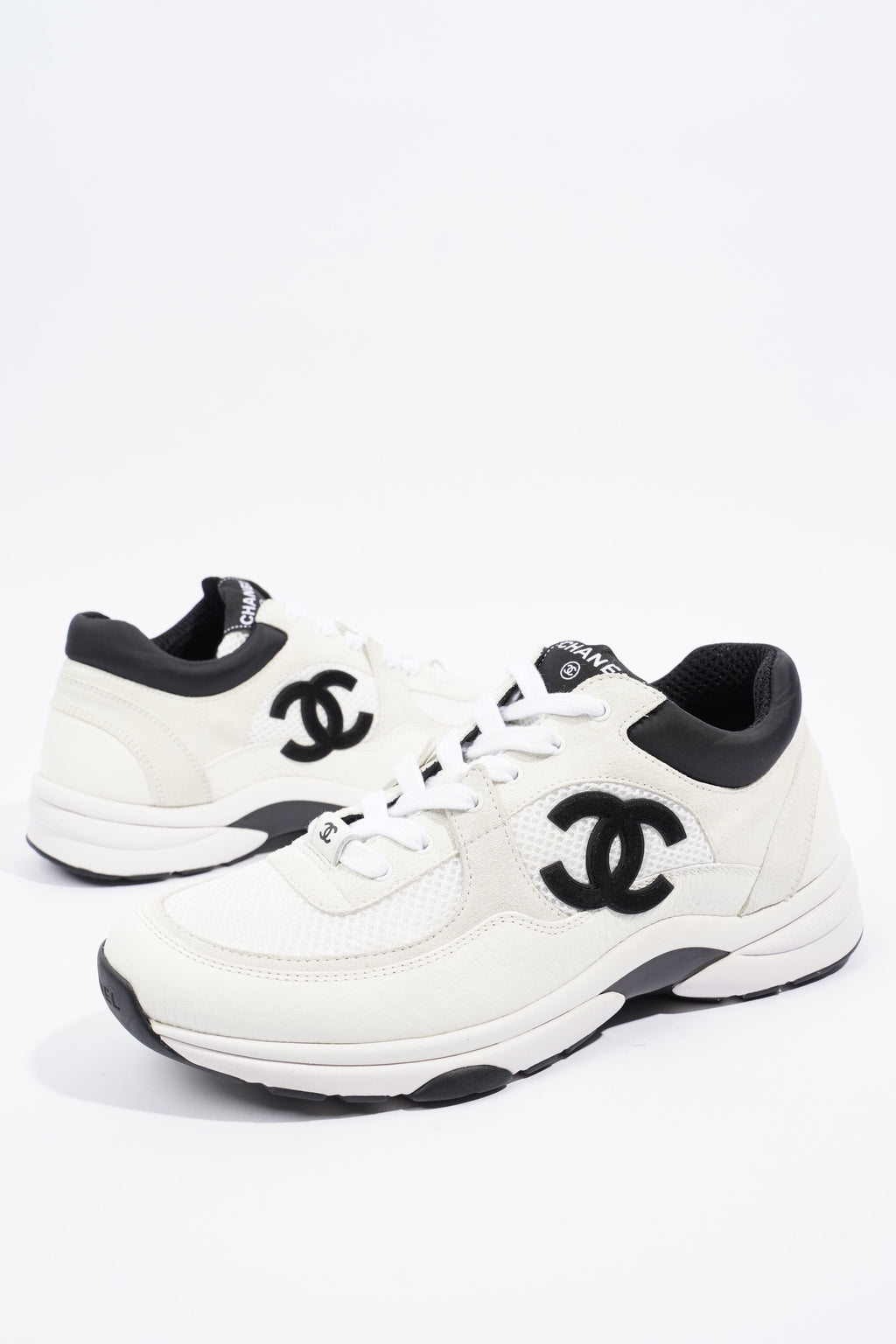 Chanel Womens CC Runners White / Cream / Black EU 39.5 / UK 6.5