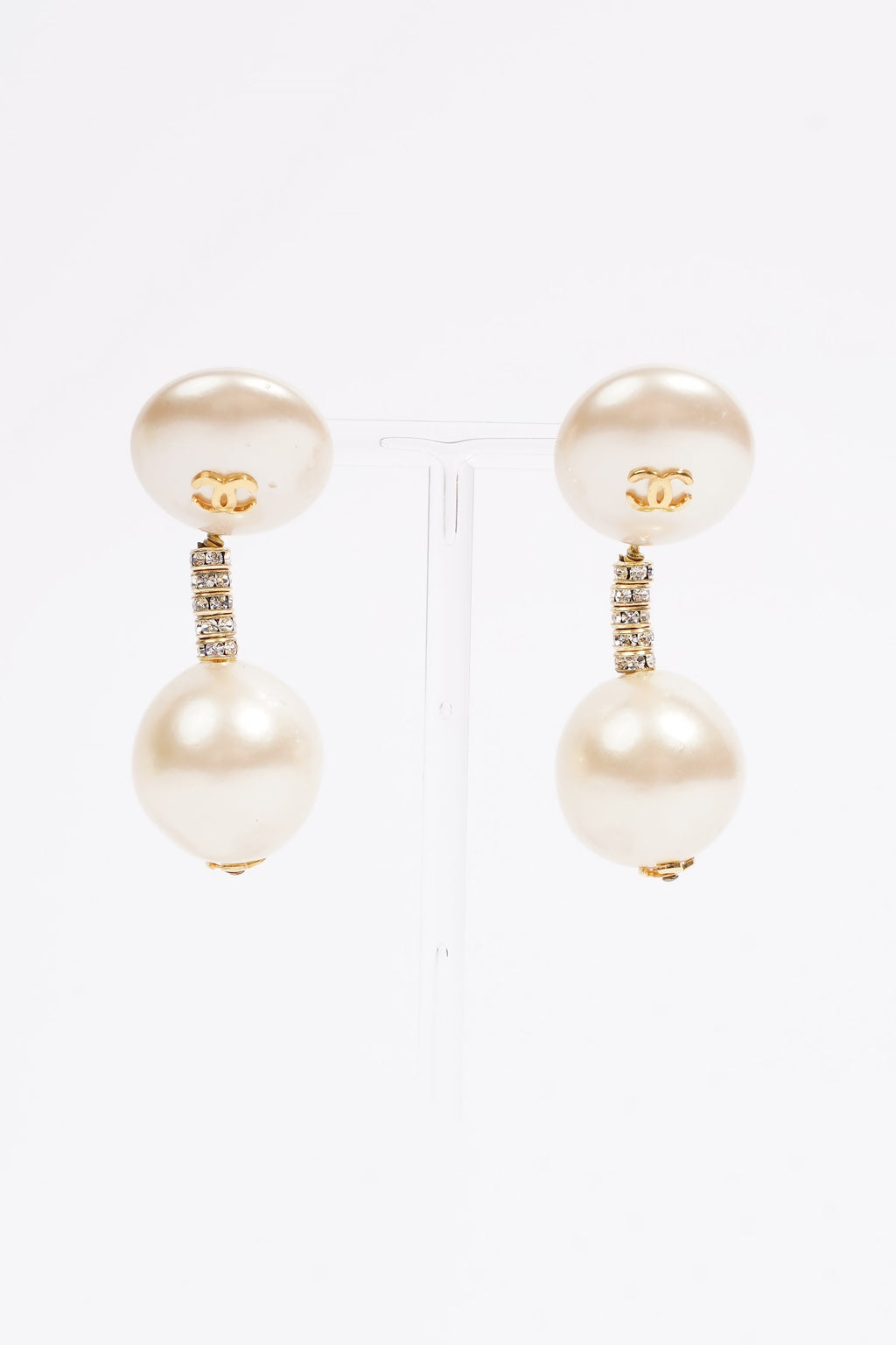 Chanel Pearl Pendant Earrings