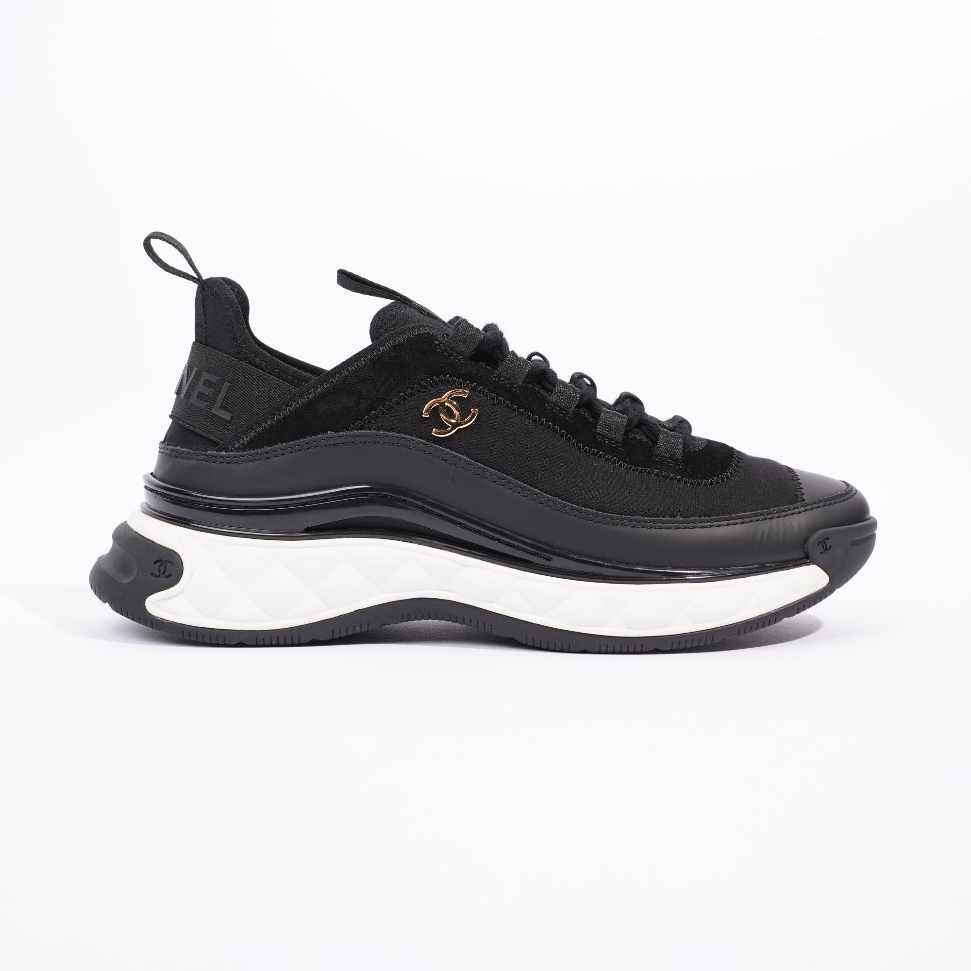 Chanel CC Logo Runners Black / White EU 40 / UK 7