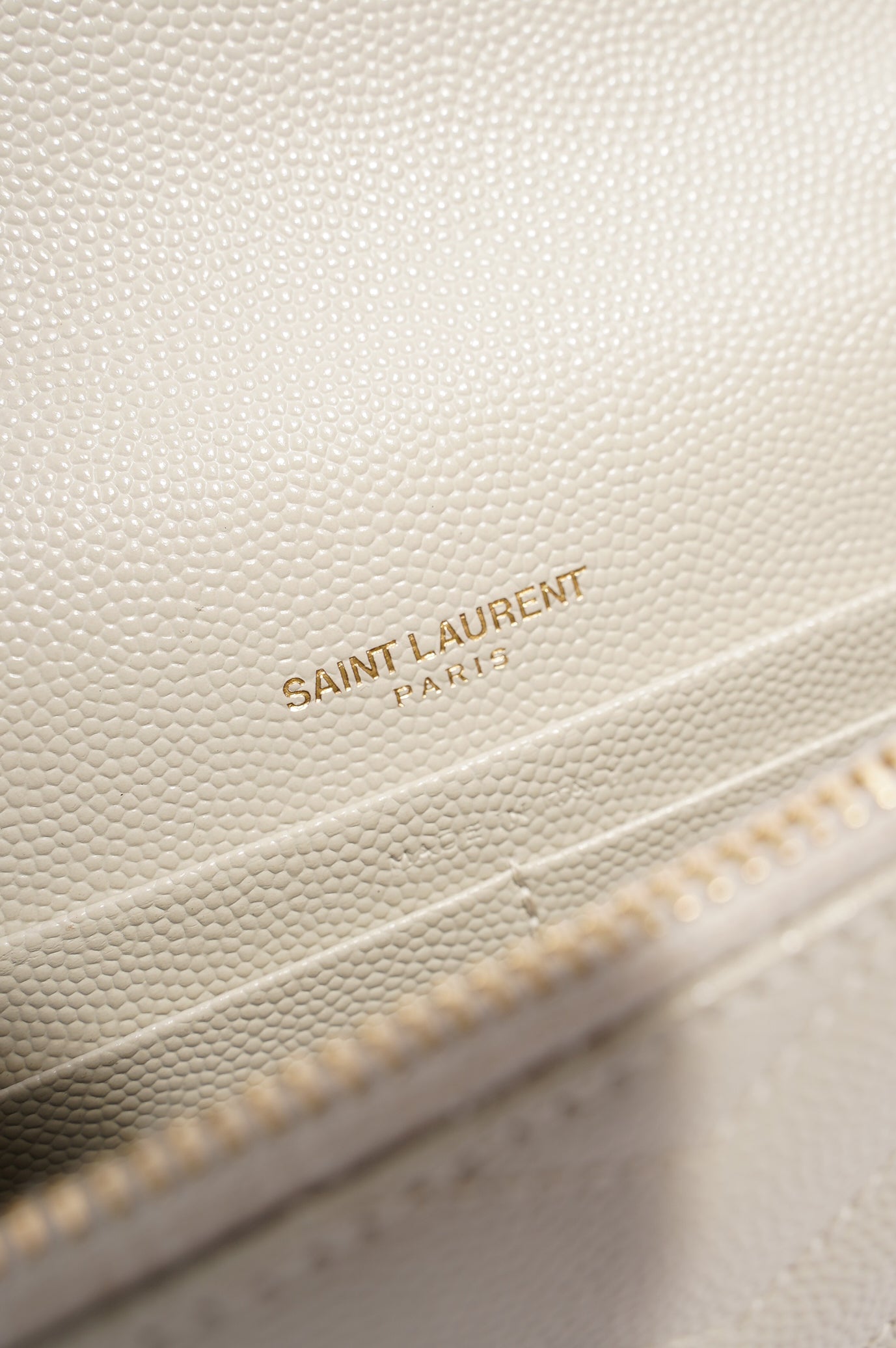 Saint Laurent Womens Chain Wallet White / Gold