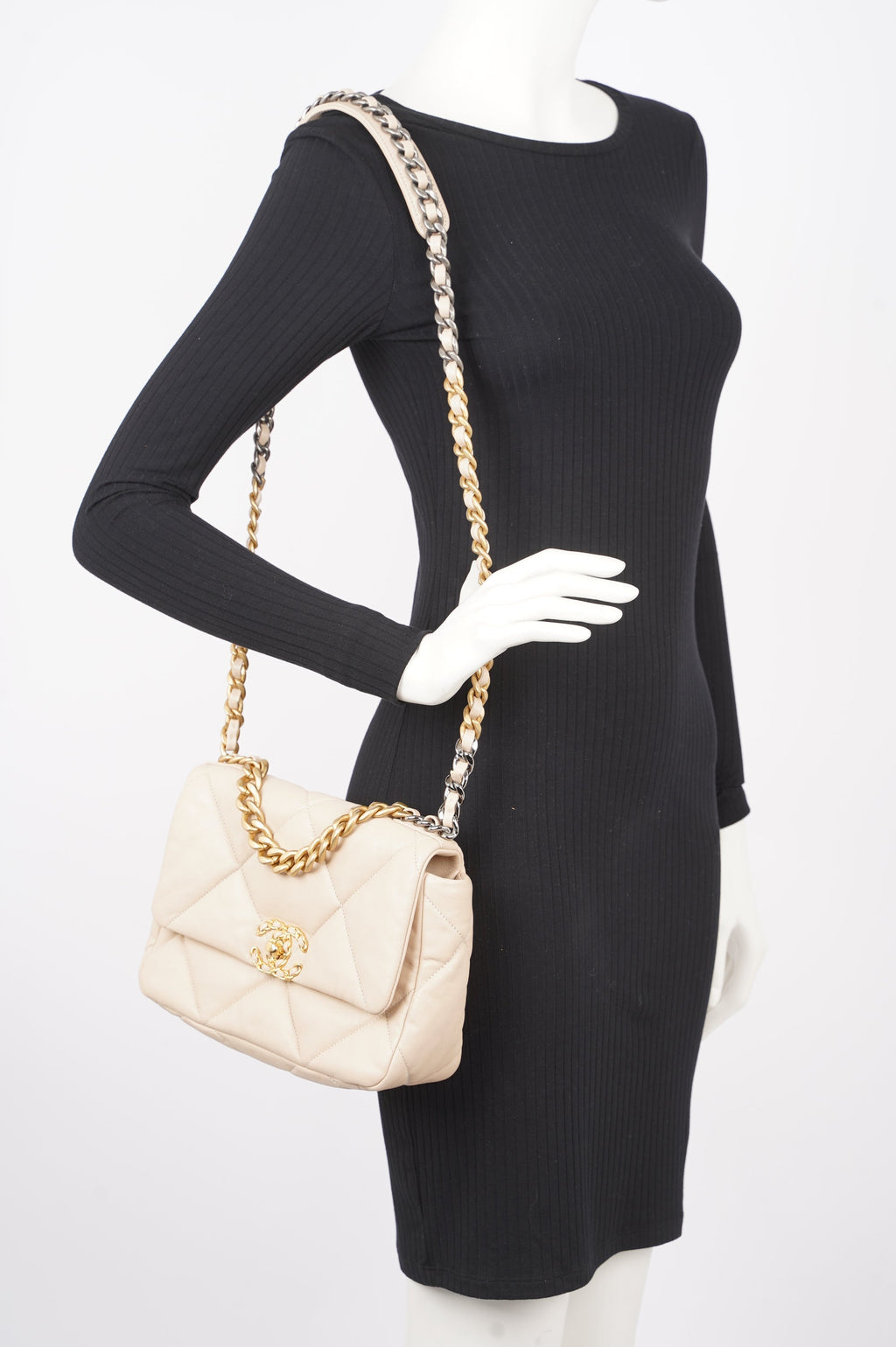 Chanel Womens 19 Flap Bag Beige Lambskin Small