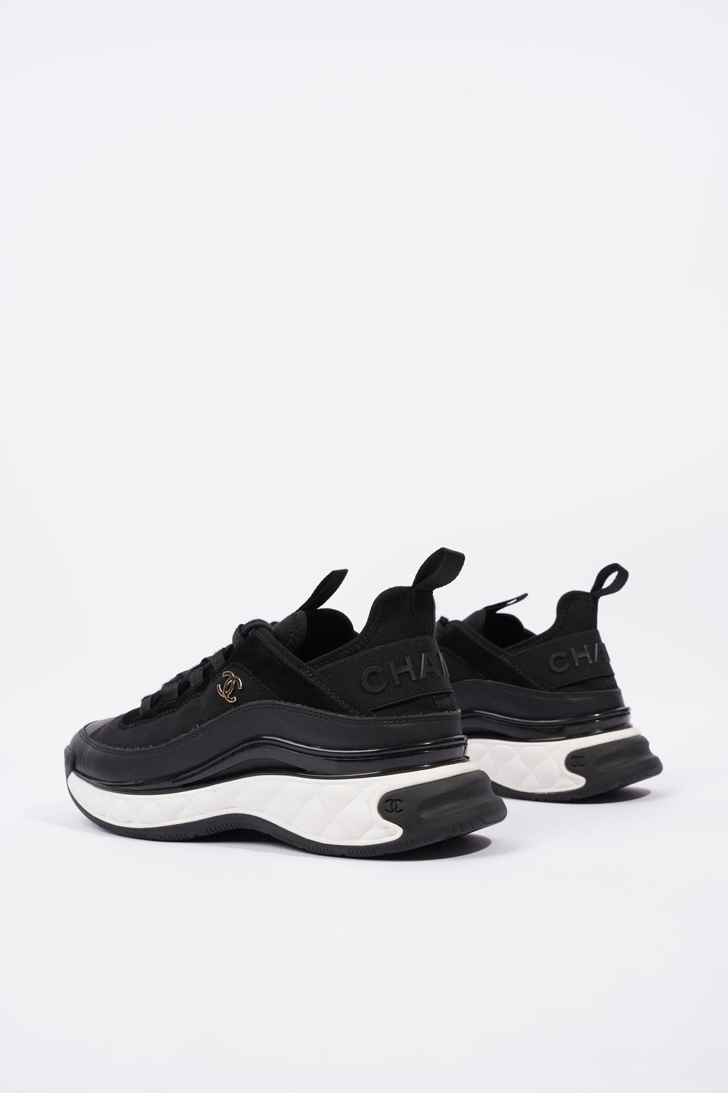 Chanel CC Logo Runners Black / White EU 40 / UK 7