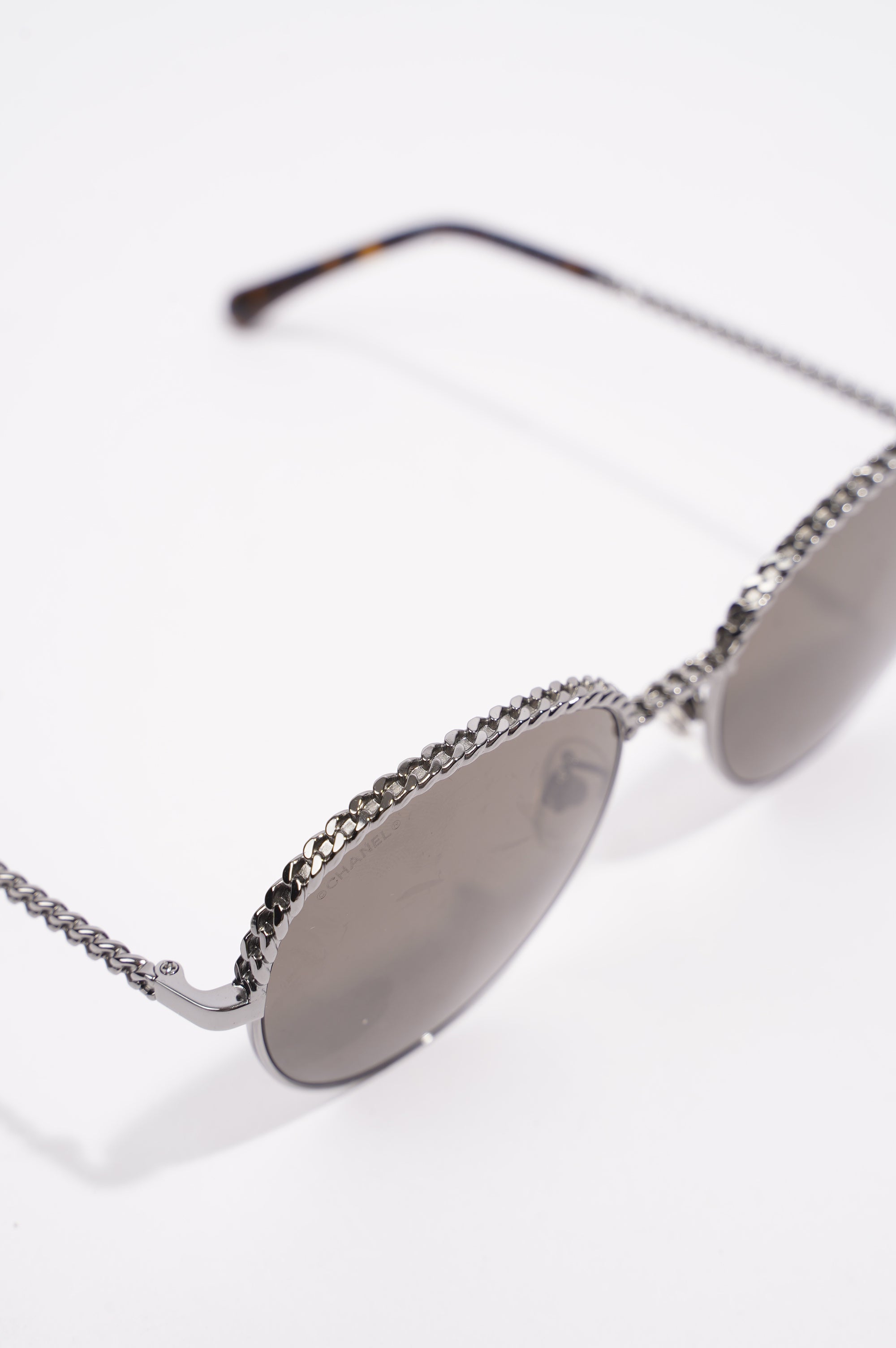 Chanel 4242 Sunglasses Black / Silver 135