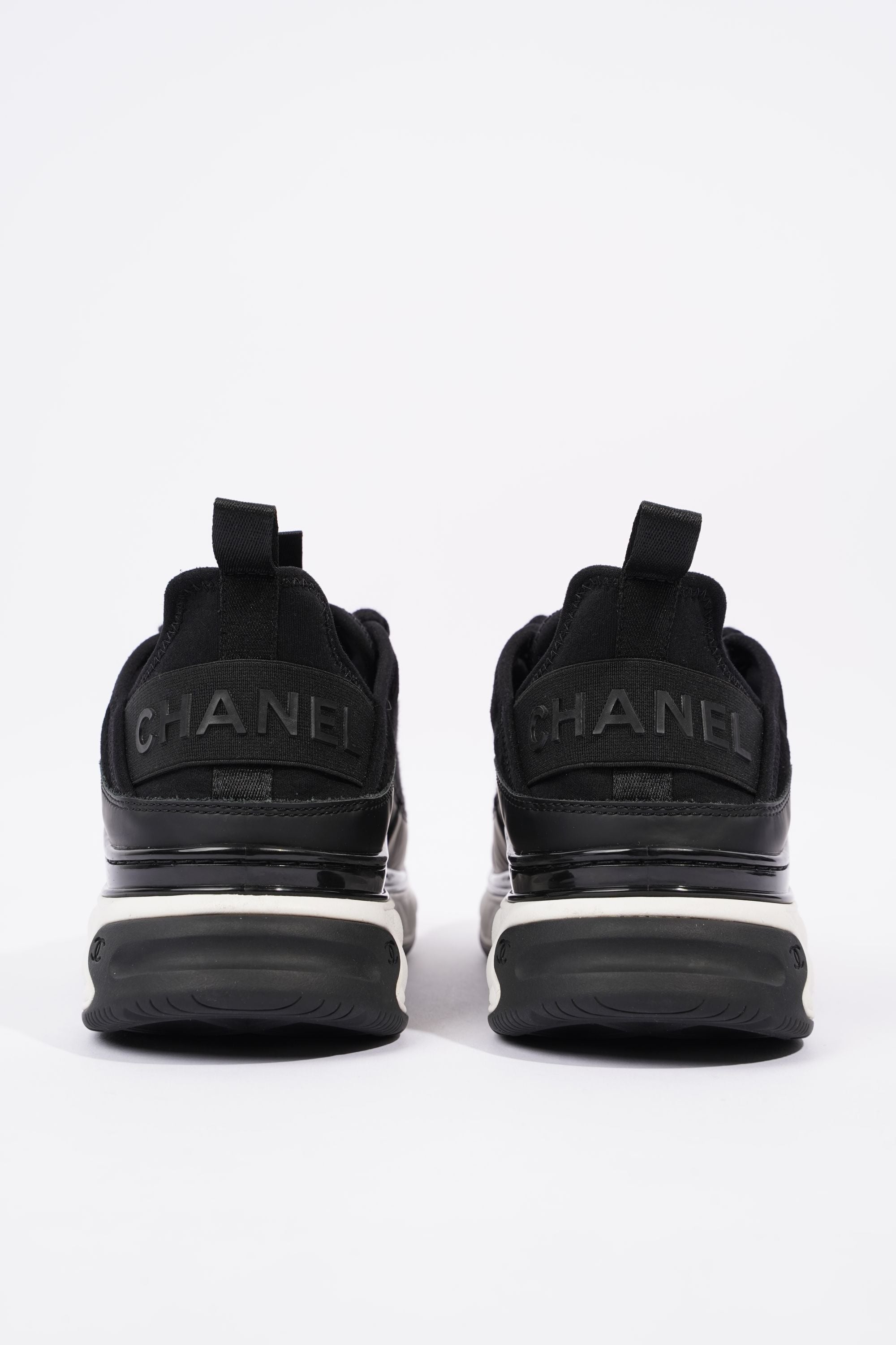 Chanel CC Logo Runners Black / White EU 40 / UK 7