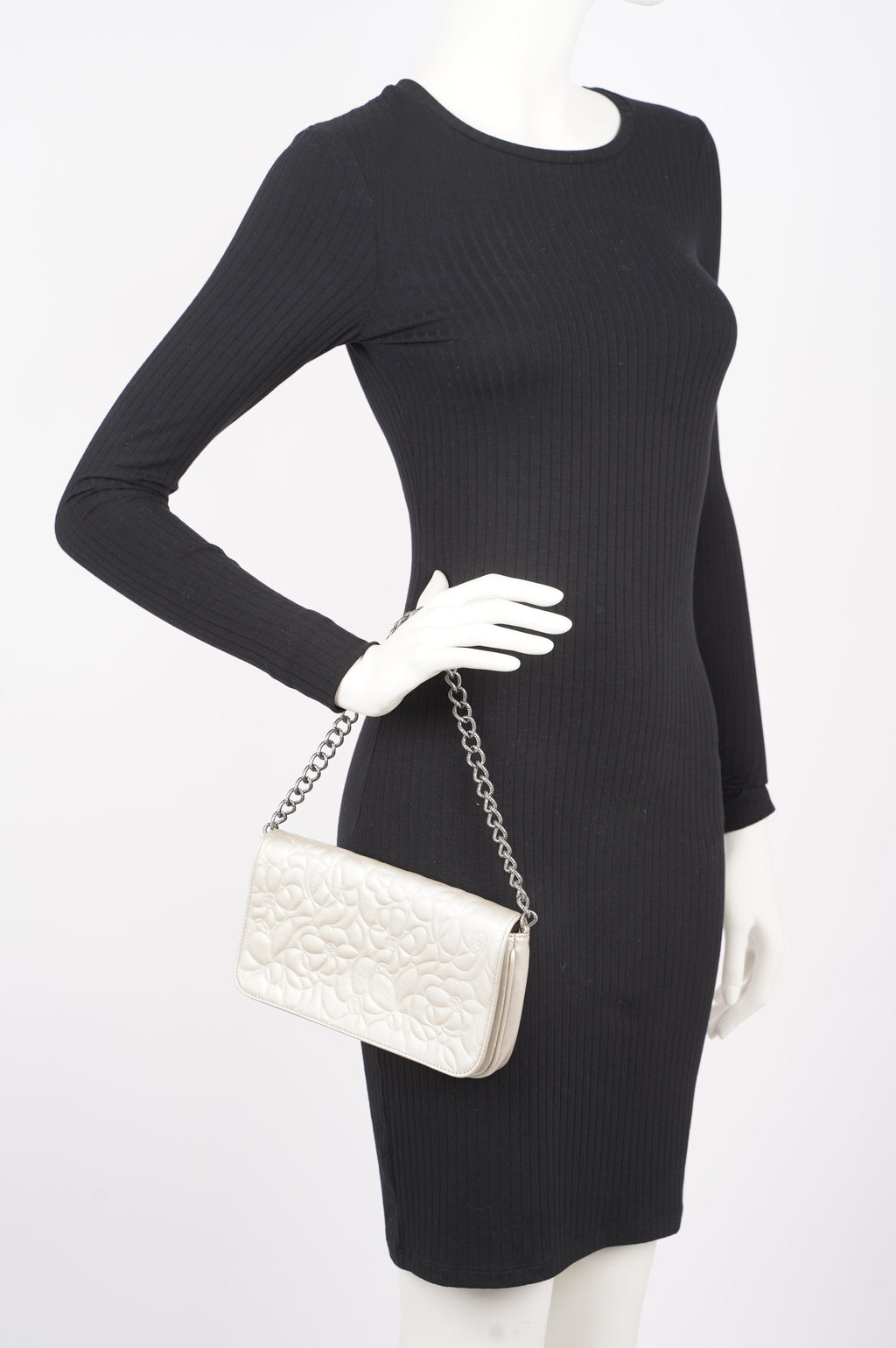 Chanel Womens Vintage Camellia Silver Lambskin