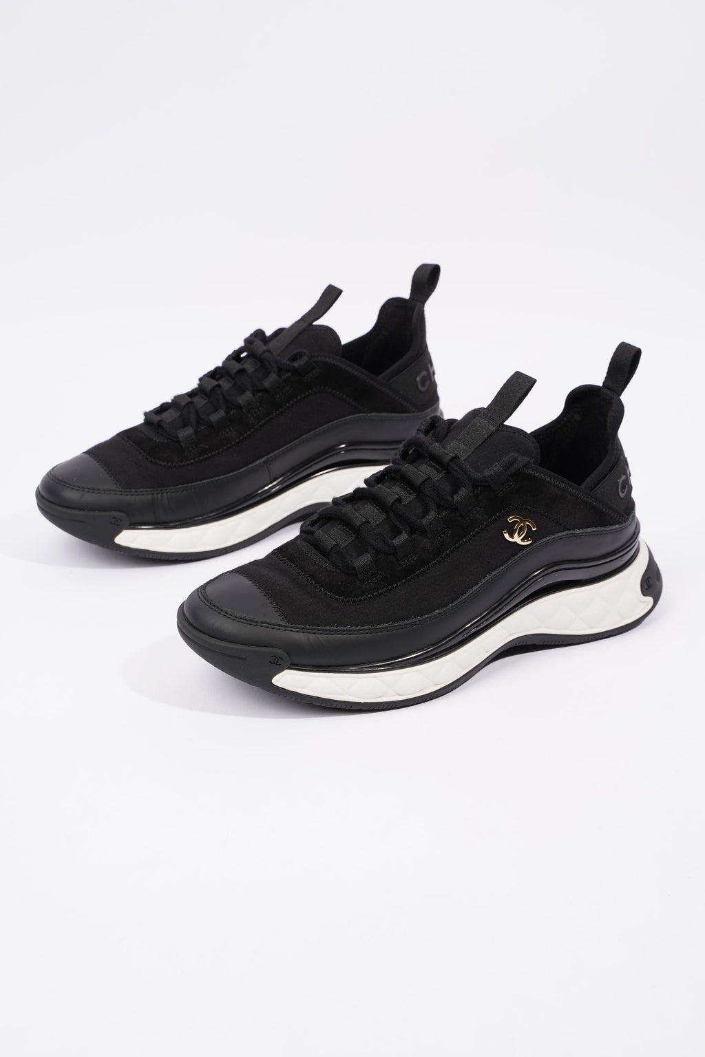 Chanel CC Logo Runners Black / White EU 40 / UK 7
