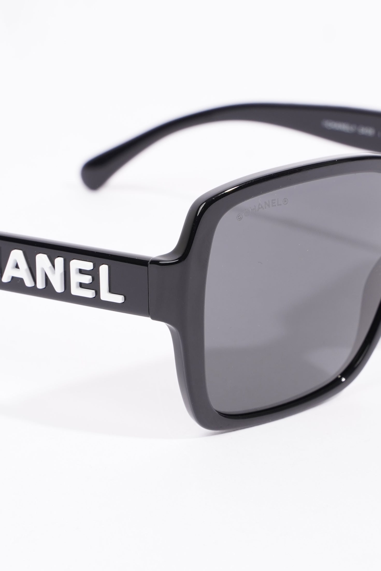 Chanel 5408-A Sunglasses Black Acetate 140