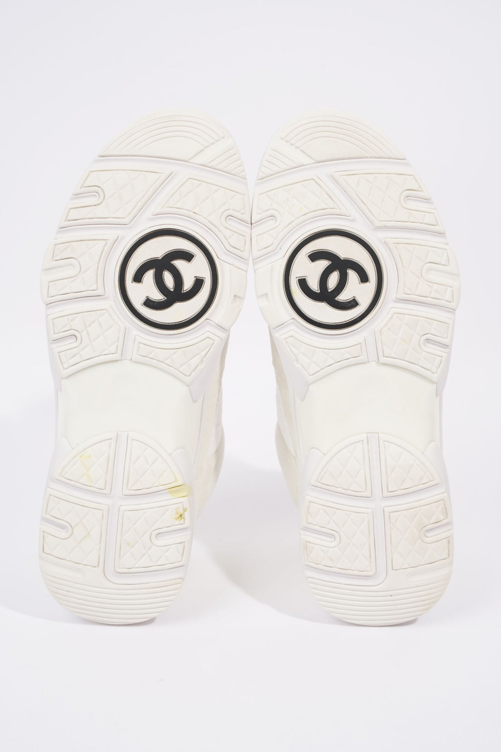 Chanel Womens CC Runners White / Cream EU 38.5 / UK 5.5