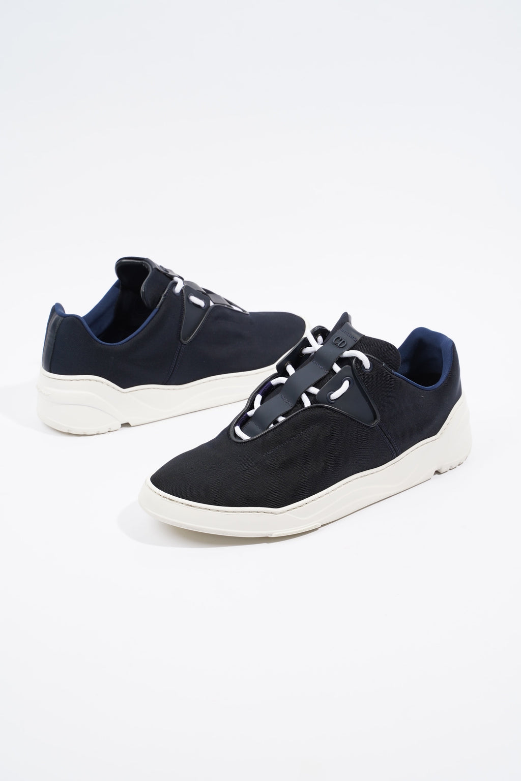 Christian Dior B17 Navy / White EU 43 / UK 9