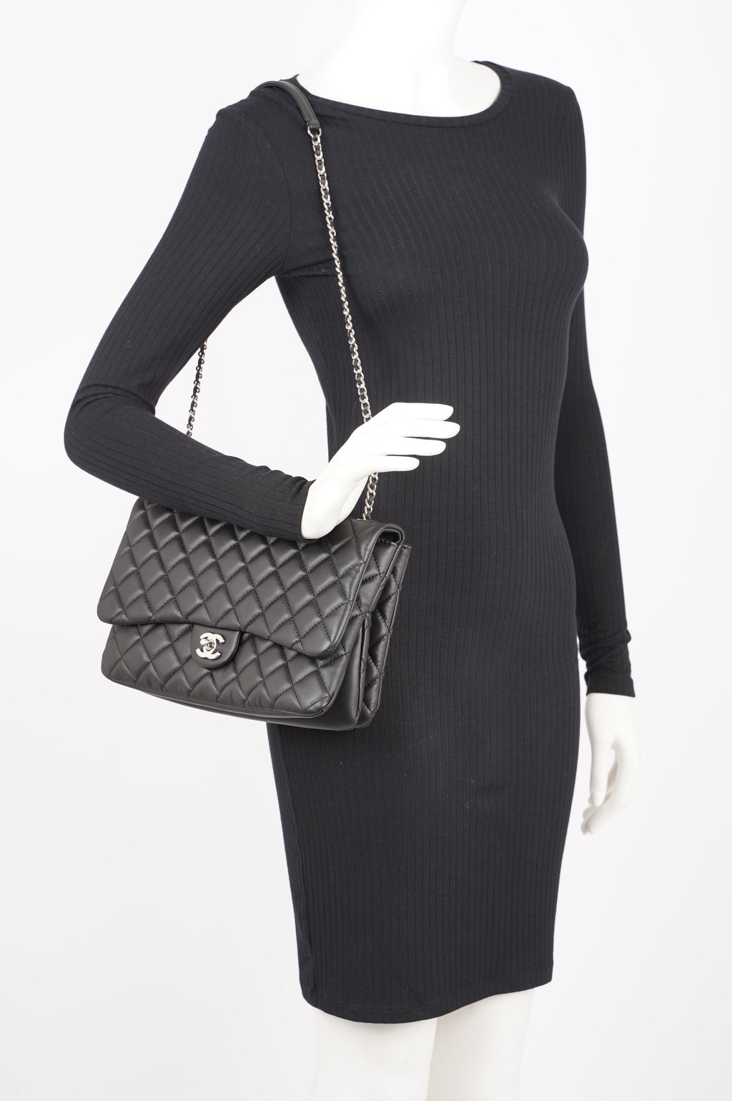 Chanel Womens Lambskin Quilted Flap Bag Black / Silver