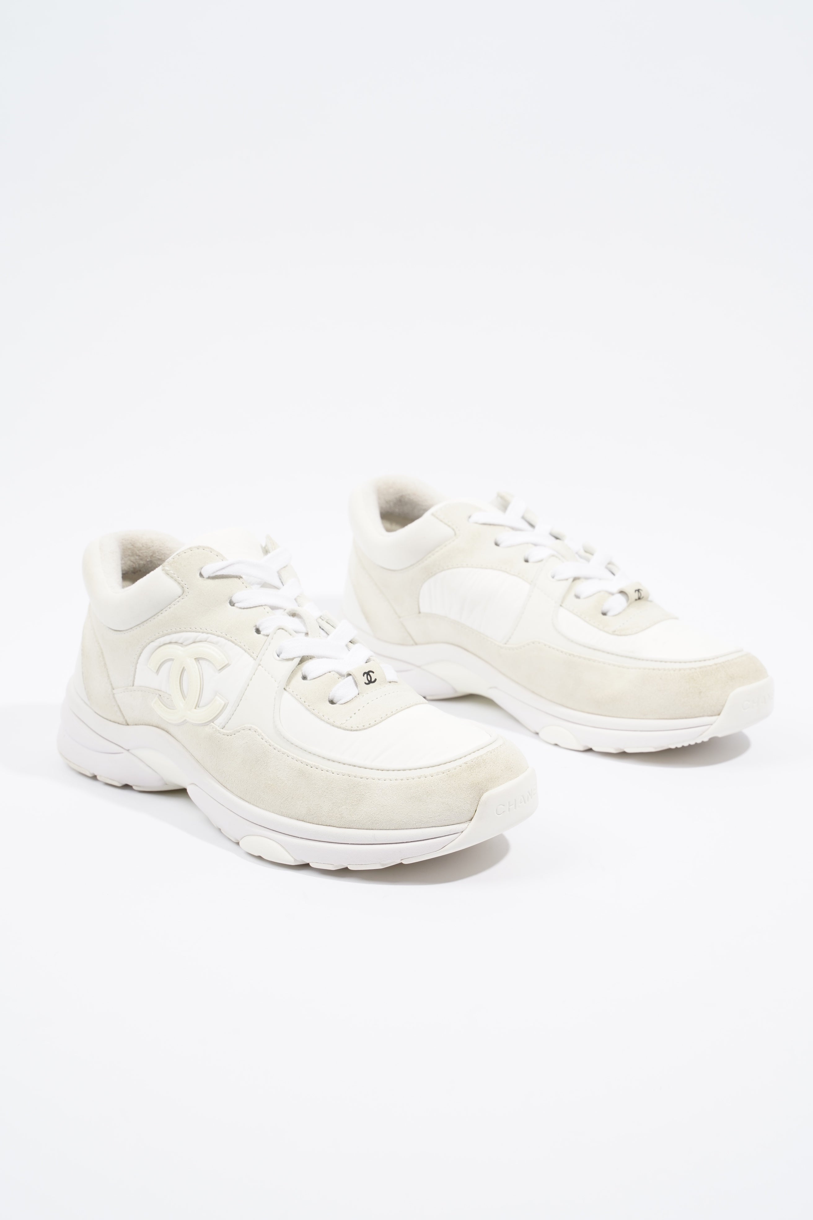 Chanel CC Runner White / Beige EU 38.5 / UK 5.5