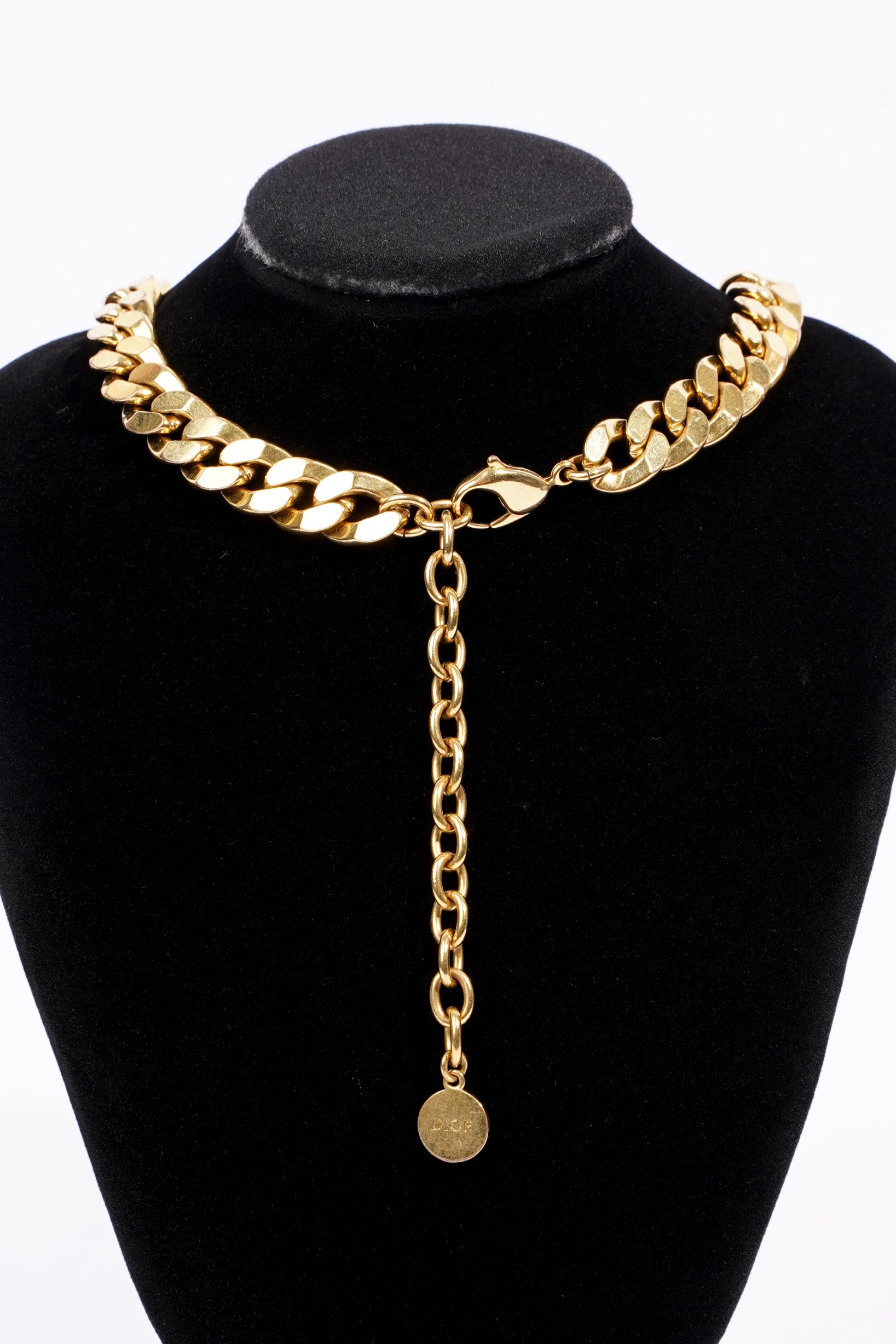 Christian Dior Womens 30 Montaigne Chocker Golden Finish / Base Metal