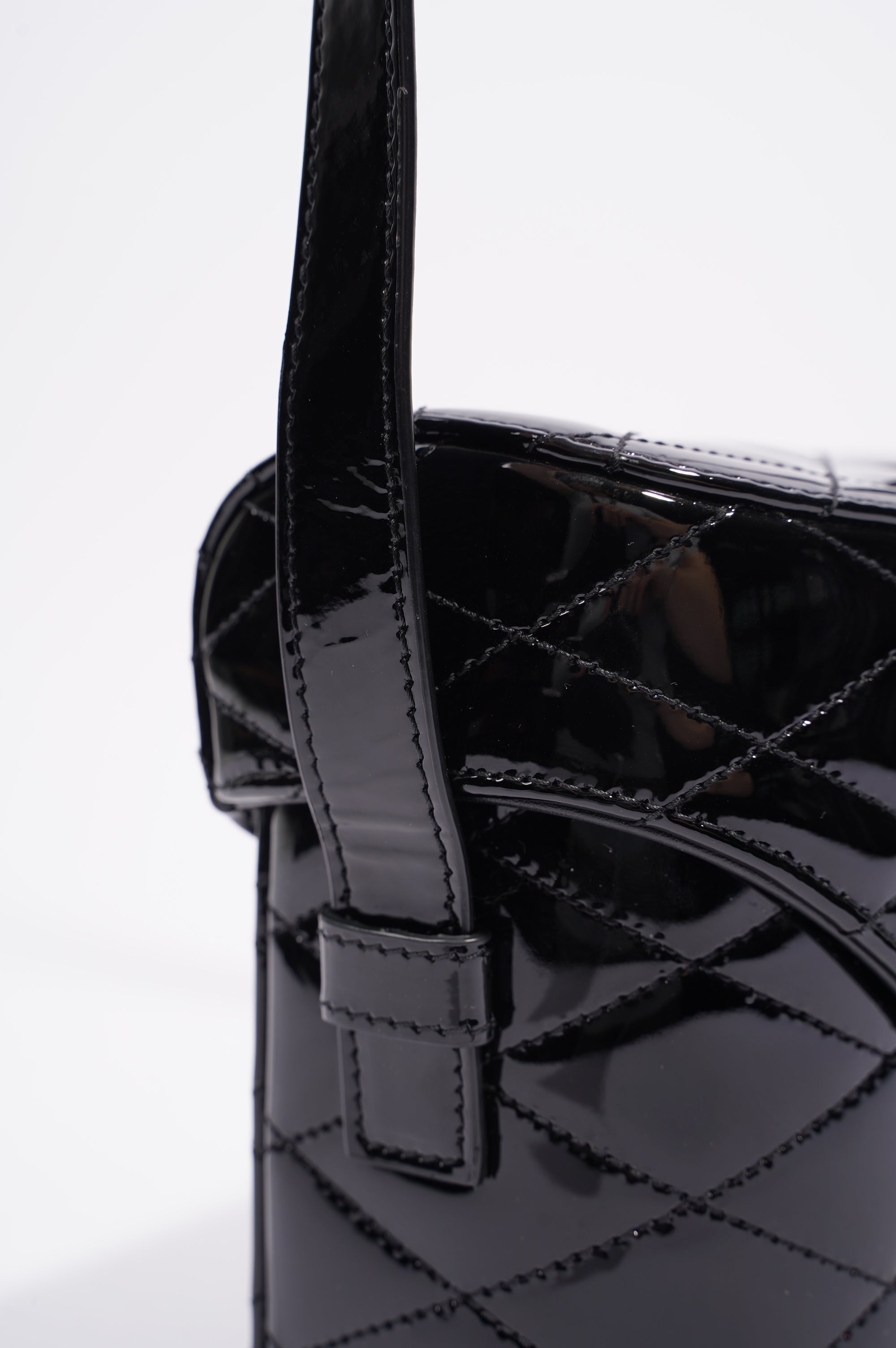Saint Laurent Womens June Bag Patent Black