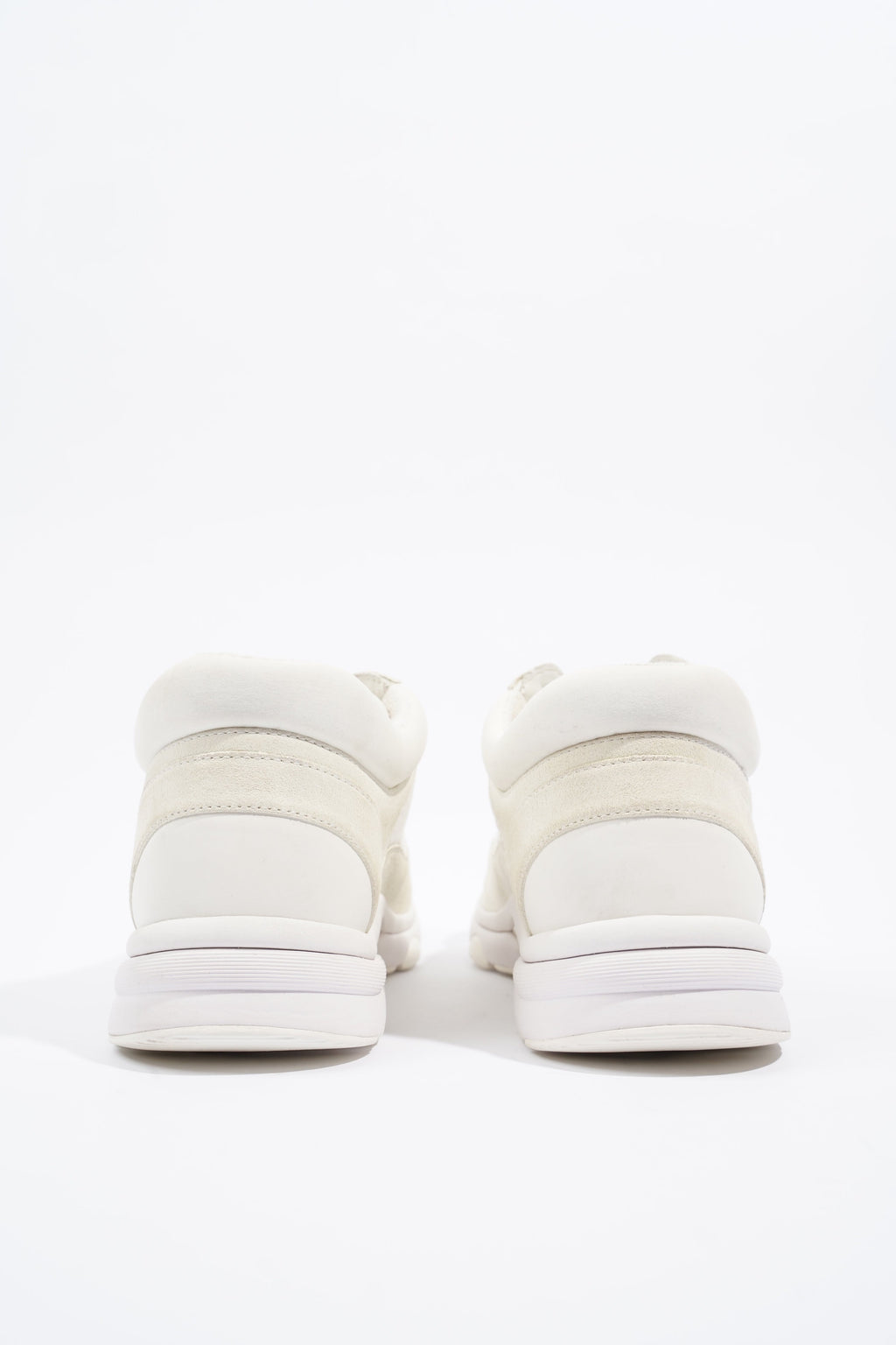 Chanel CC Runner White / Beige EU 38.5 / UK 5.5