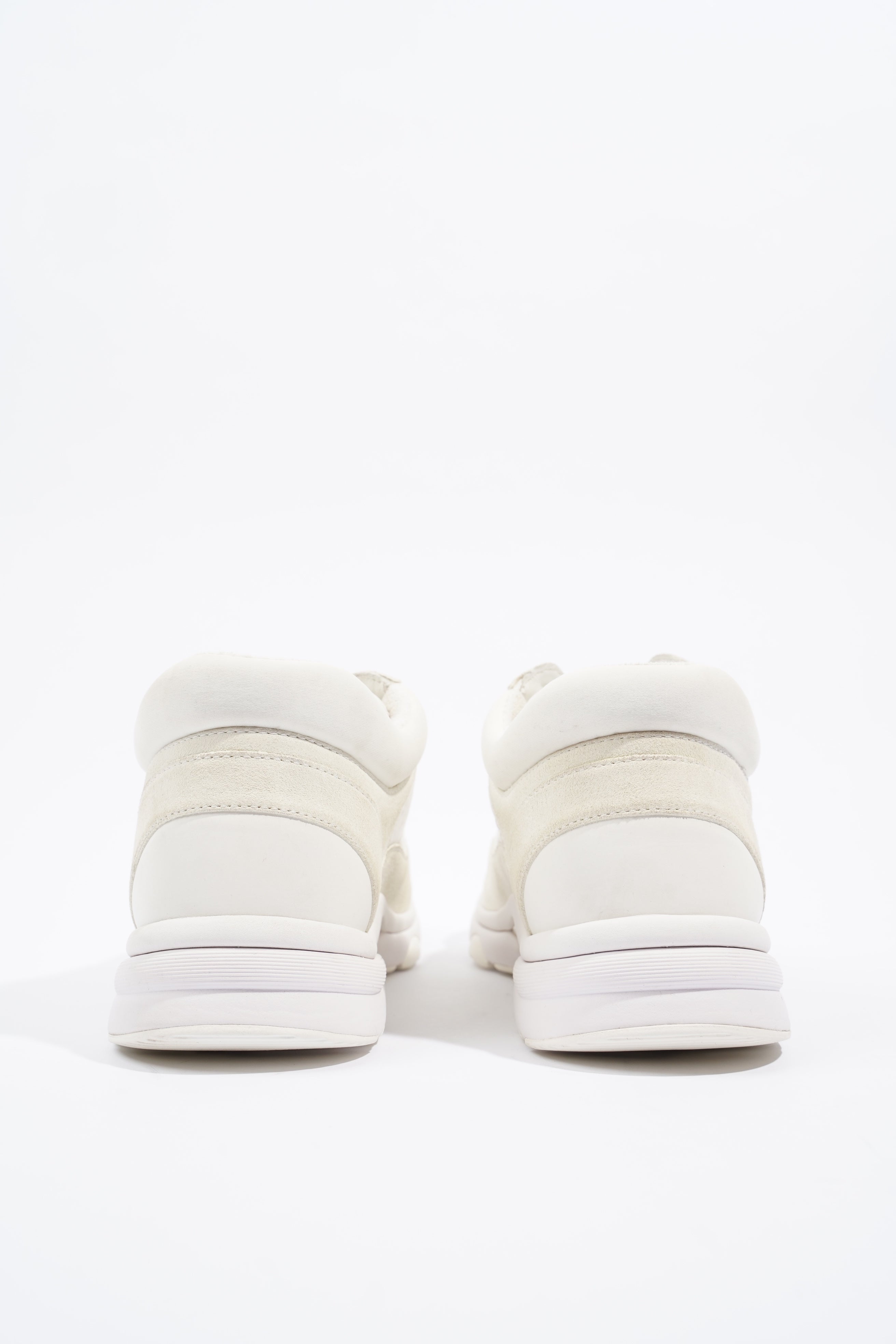 Chanel CC Runner White / Beige EU 38.5 / UK 5.5