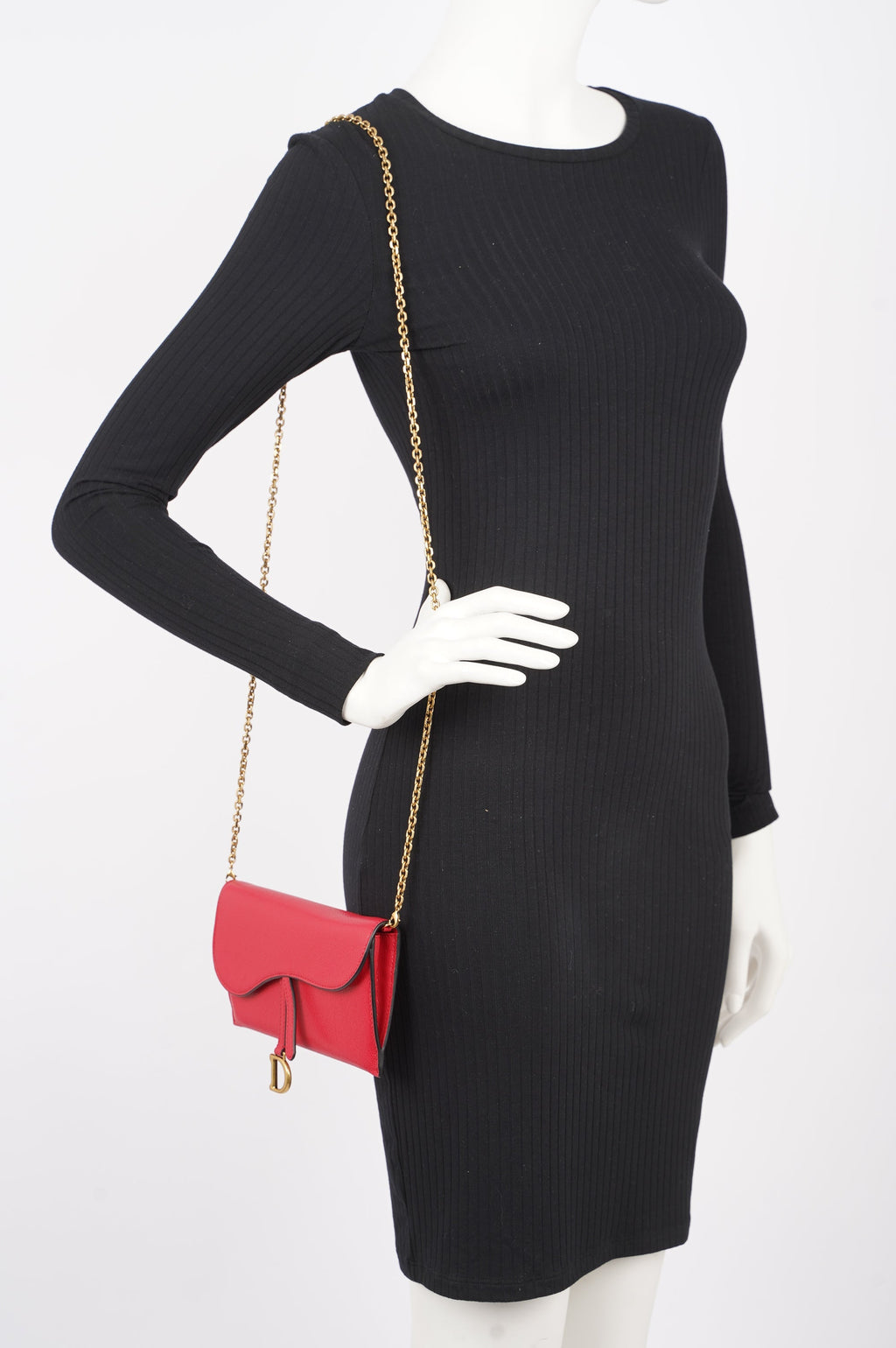 Christian Dior Womens Saddle On Chain Raspberry